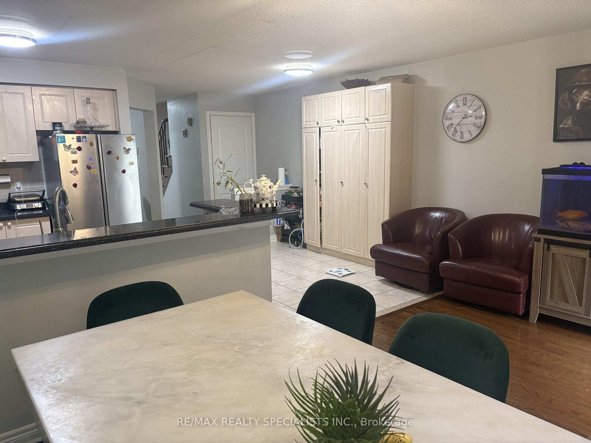 Photo 17 of 3137 Bentley Drive, Mississauga, Churchill Meadows — HOMEH