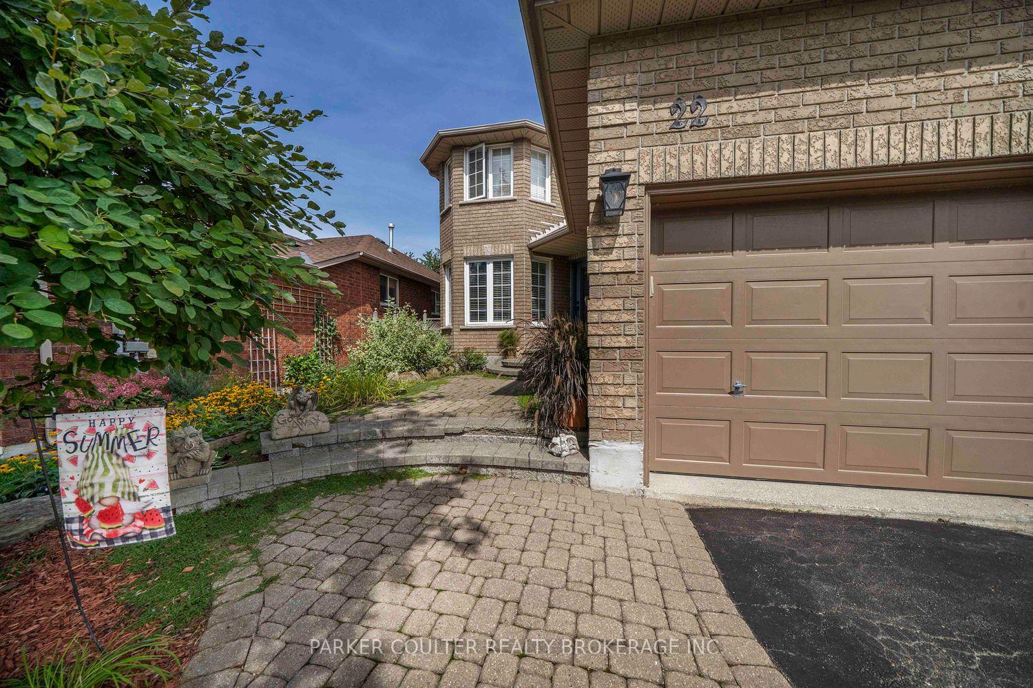 Photo 4 of 22 Taylor Drive, Barrie, Bayshore — HOMEH