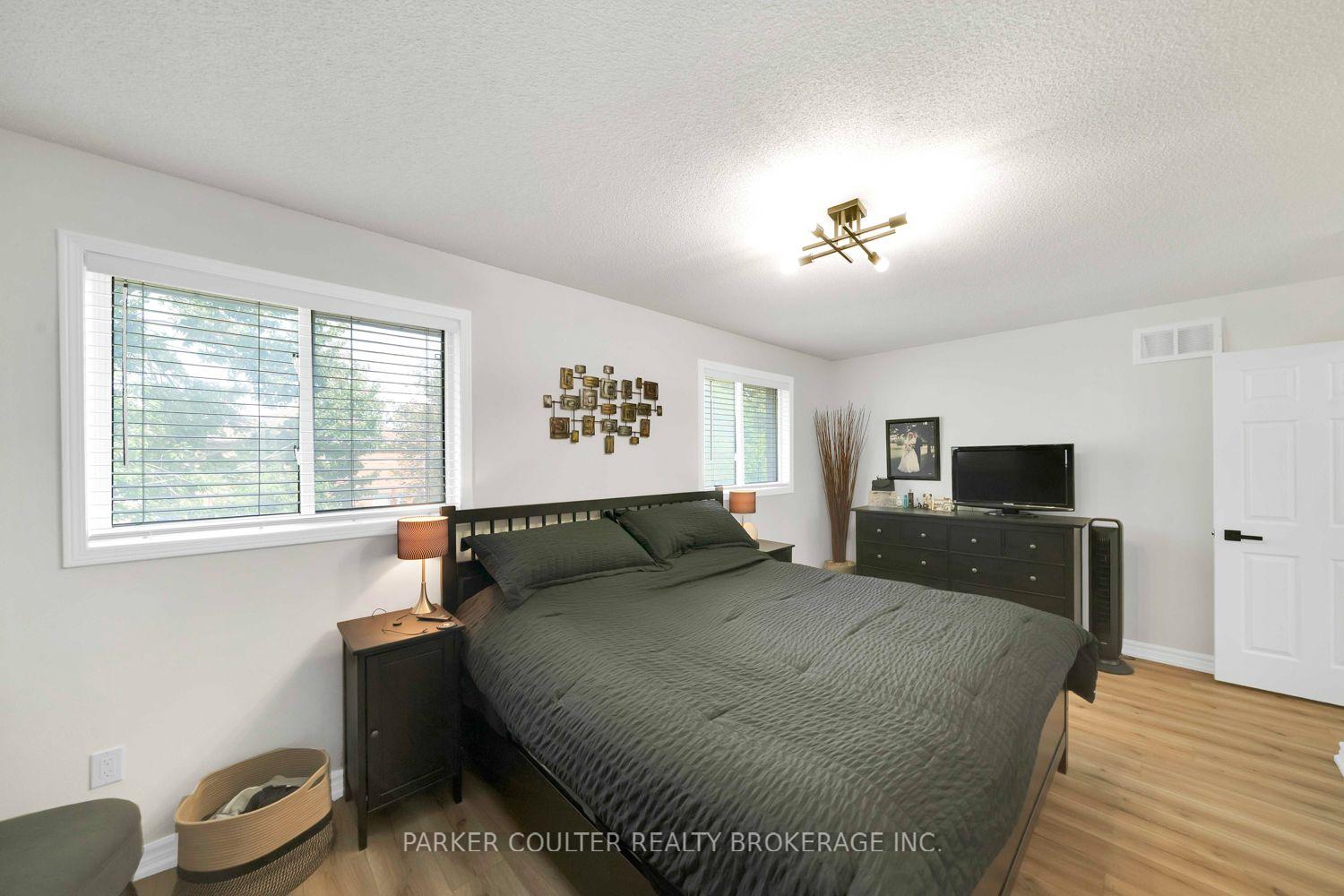 Photo 27 of 22 Taylor Drive, Barrie, Bayshore — HOMEH