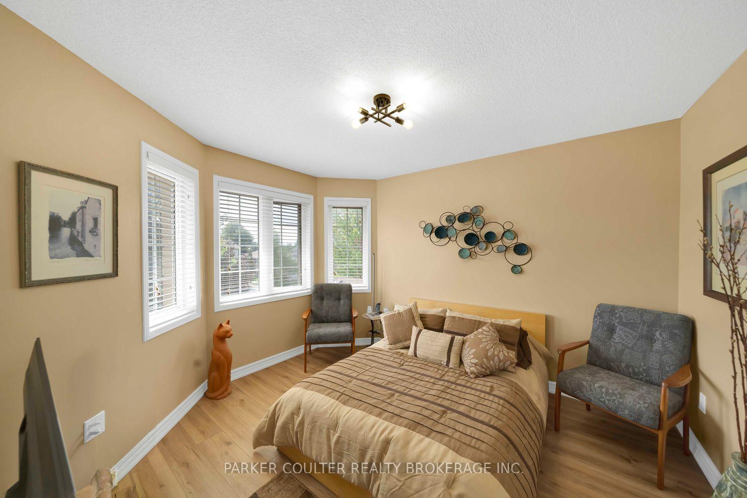 Photo 34 of 22 Taylor Drive, Barrie, Bayshore — HOMEH