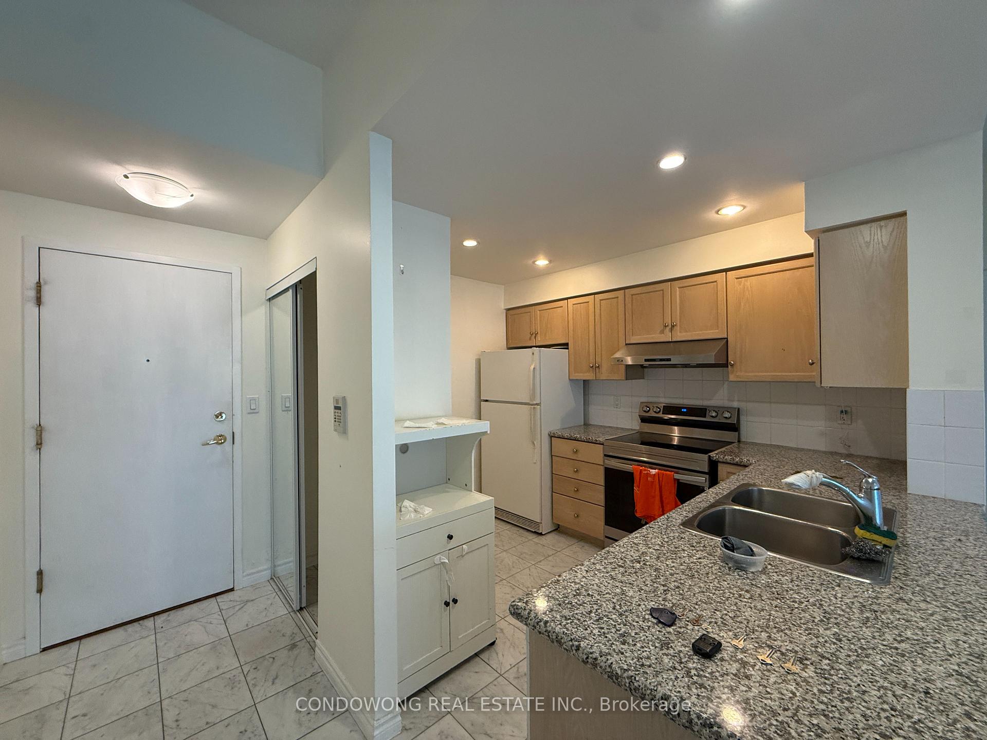 Photo 6 of Unit 1118, 168 Simcoe Street, Toronto, Waterfront Communities — HOMEH