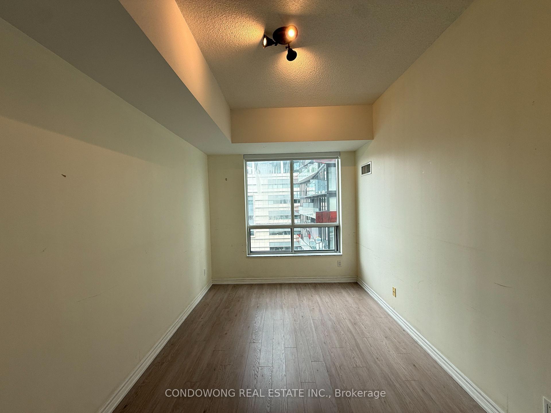 Photo 7 of Unit 1118, 168 Simcoe Street, Toronto, Waterfront Communities — HOMEH