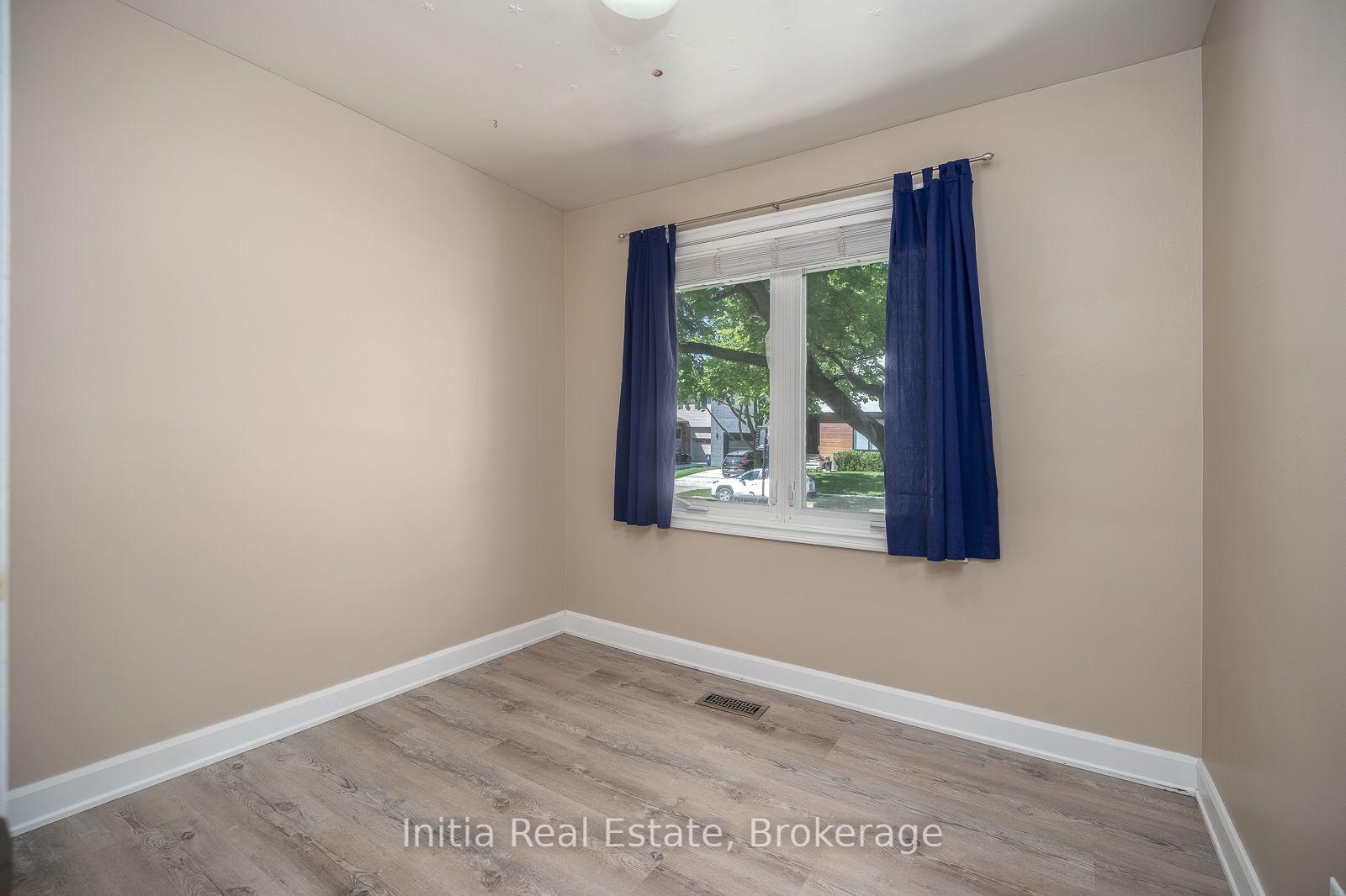 Photo 13 of 53 Burrows Avenue, Etobicoke, Islington-City Centre West — HOMEH