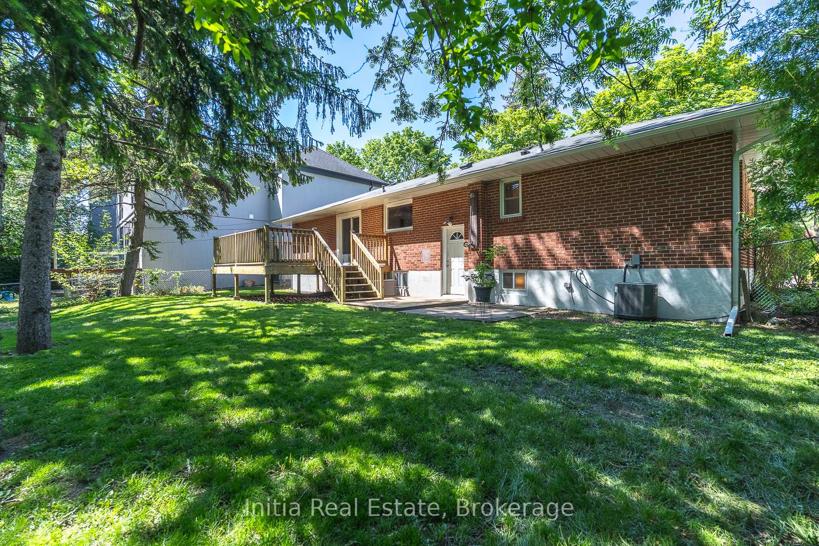 Photo 35 of 53 Burrows Avenue, Etobicoke, Islington-City Centre West — HOMEH