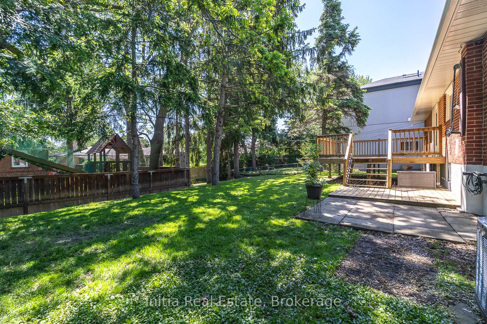 Photo 36 of 53 Burrows Avenue, Etobicoke, Islington-City Centre West — HOMEH