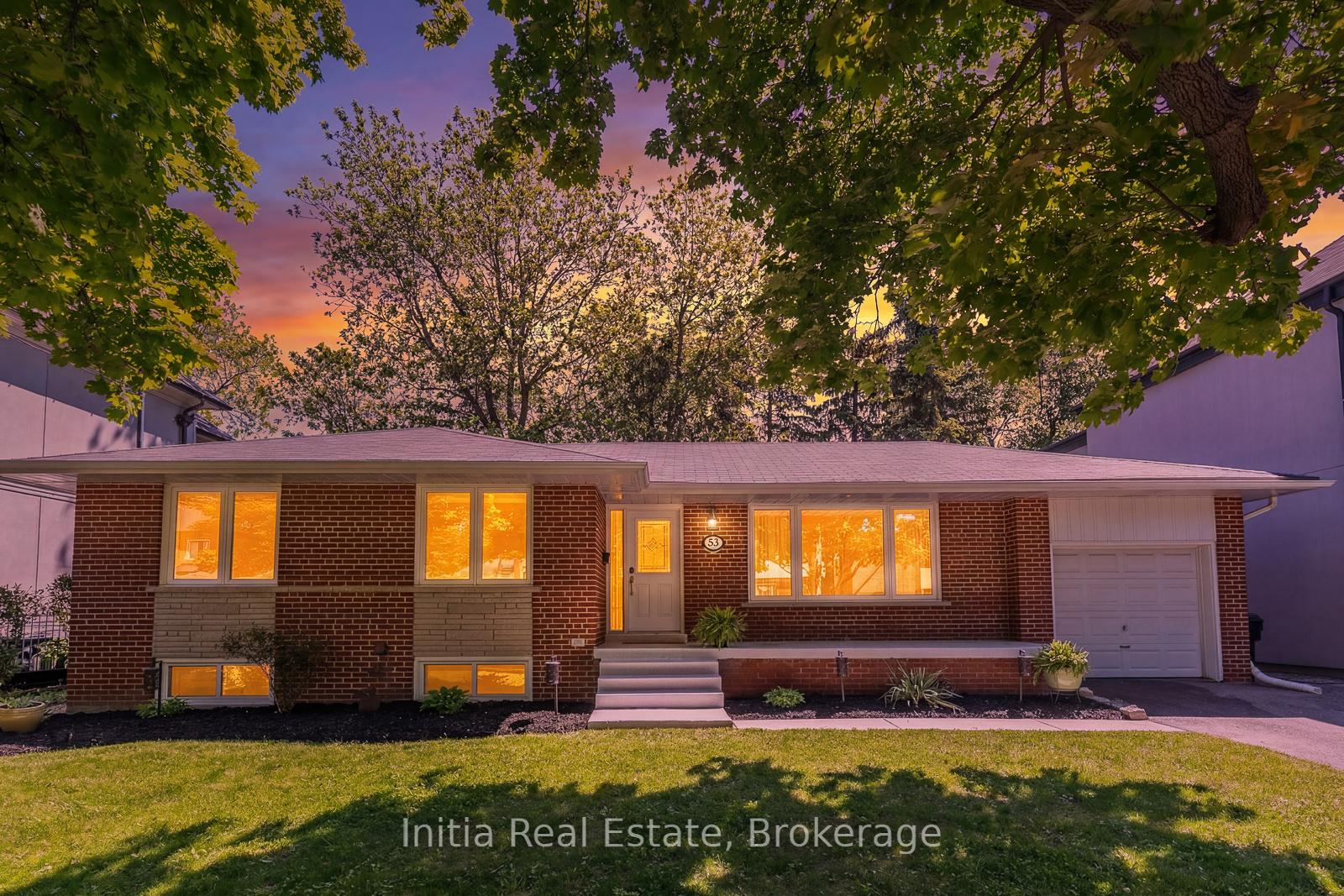 Photo 37 of 53 Burrows Avenue, Etobicoke, Islington-City Centre West — HOMEH