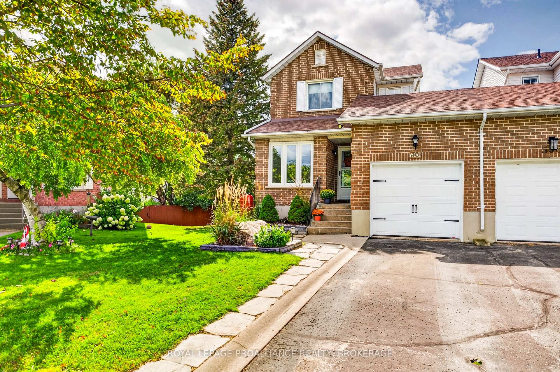 Photo 2 of 600 Whistler Terrace, Kingston, East Gardiners Rd — HOMEH