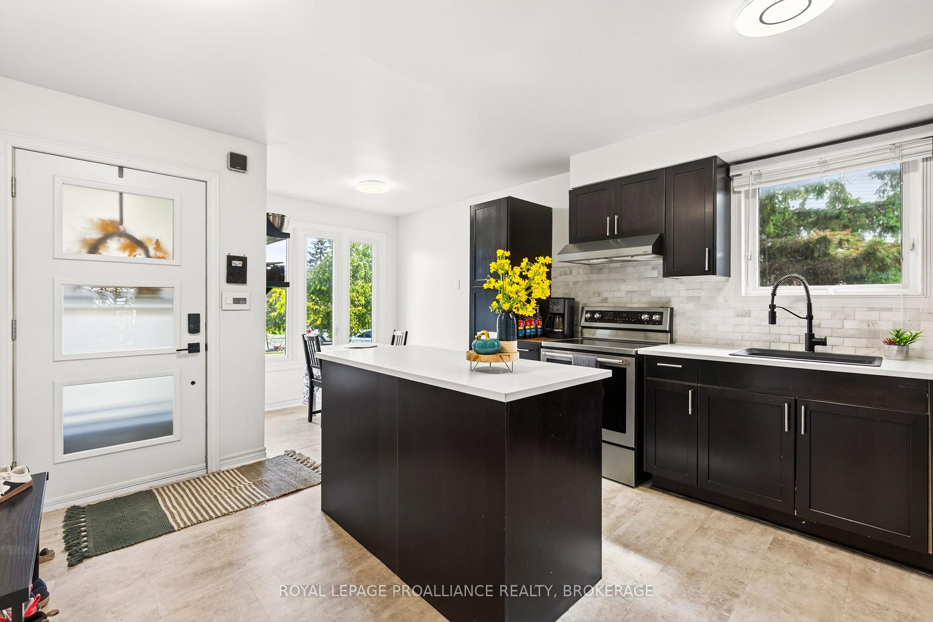 Photo 6 of 600 Whistler Terrace, Kingston, East Gardiners Rd — HOMEH