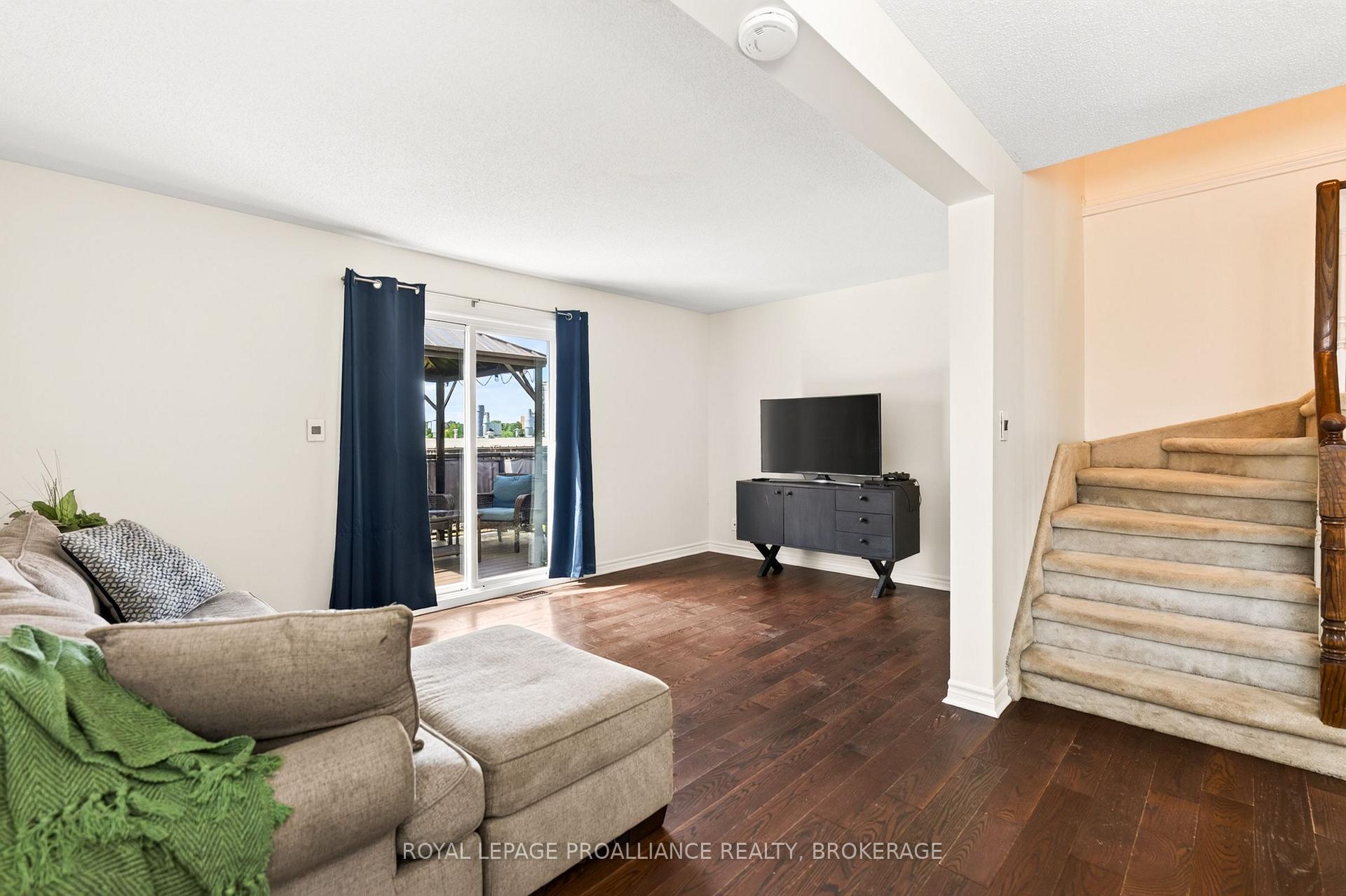 Photo 12 of 600 Whistler Terrace, Kingston, East Gardiners Rd — HOMEH