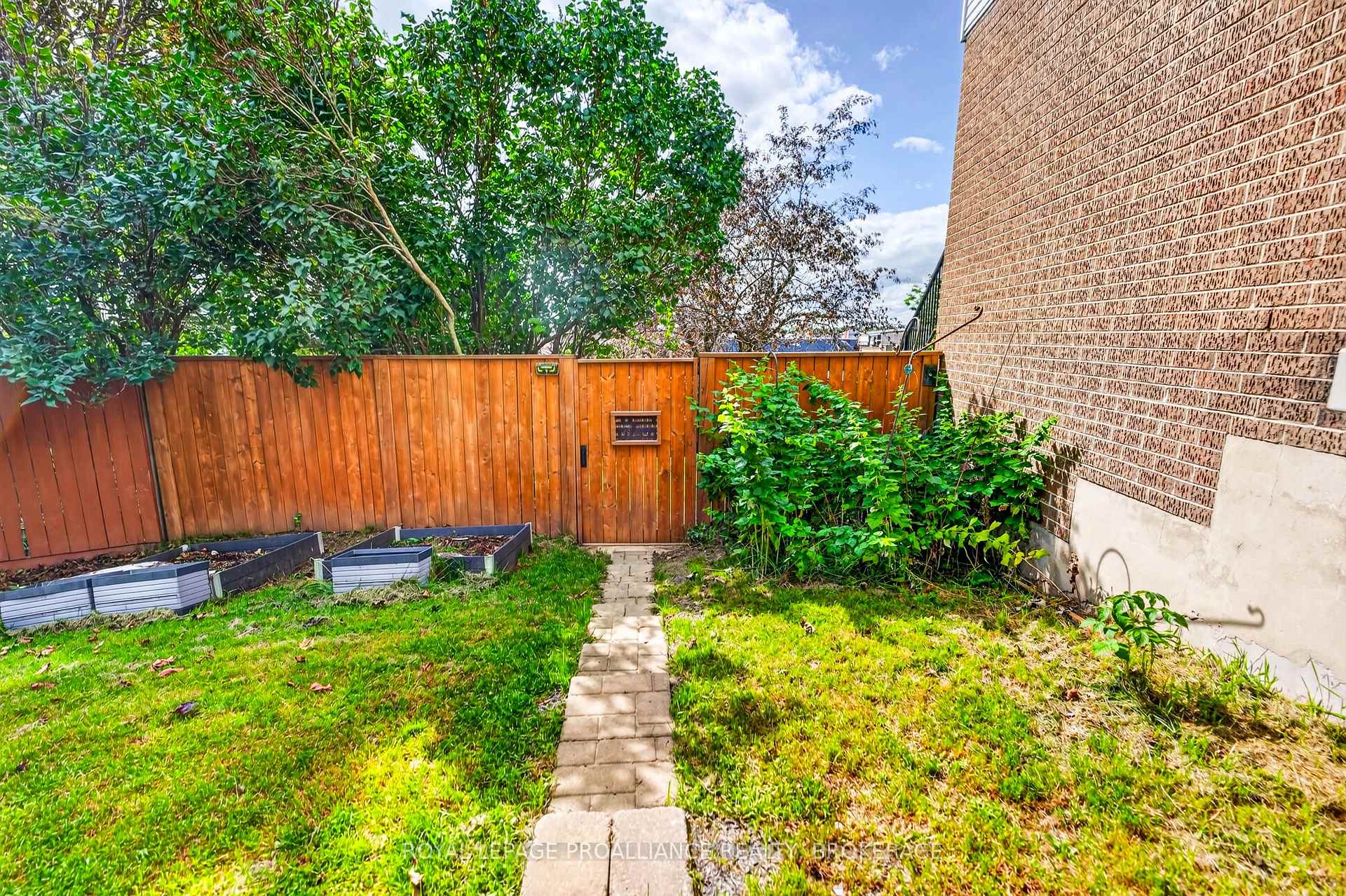 Photo 36 of 600 Whistler Terrace, Kingston, East Gardiners Rd — HOMEH