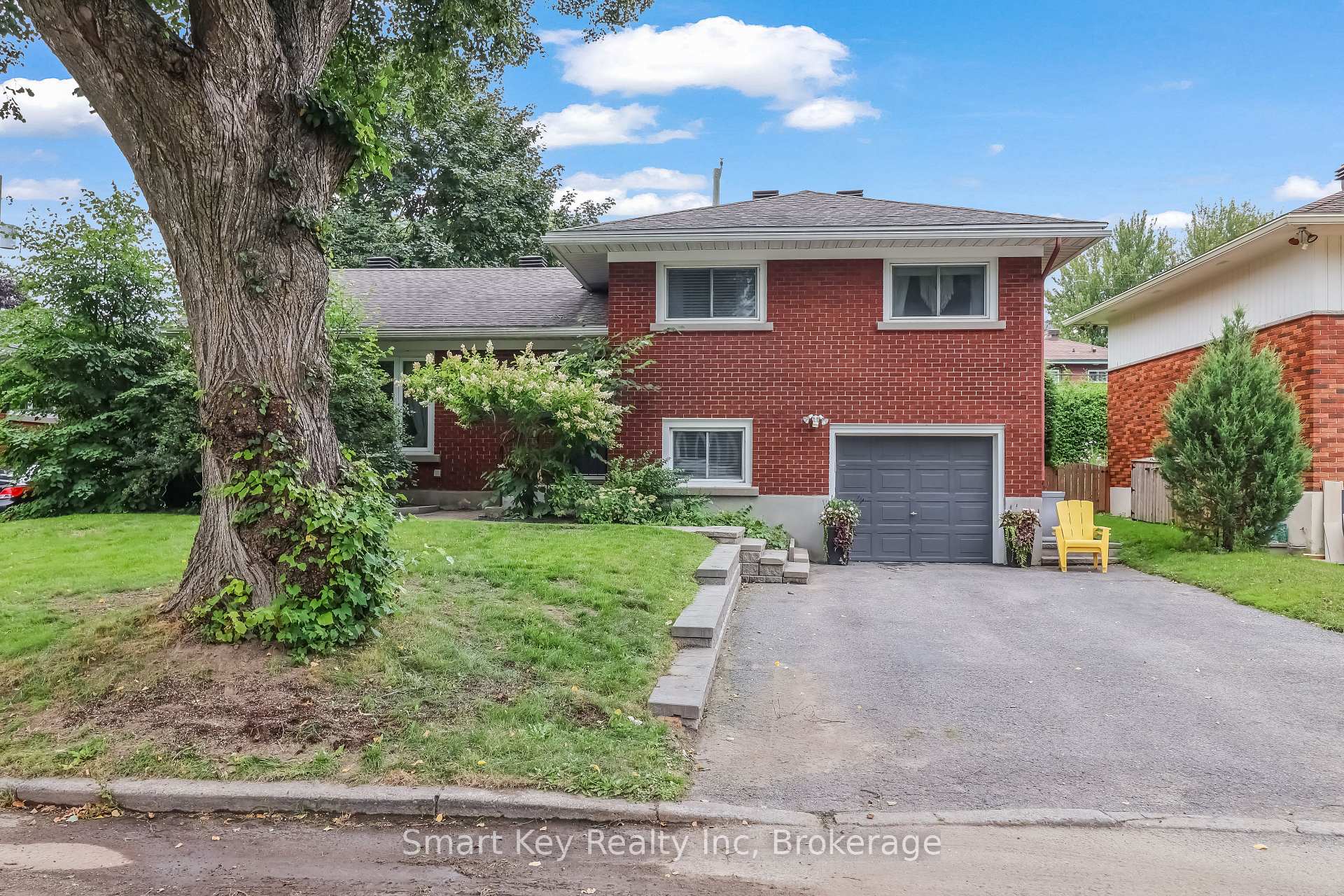 Photo 1 of 1165 Cline Cres, Ottawa, Bel Air Heights — HOMEH