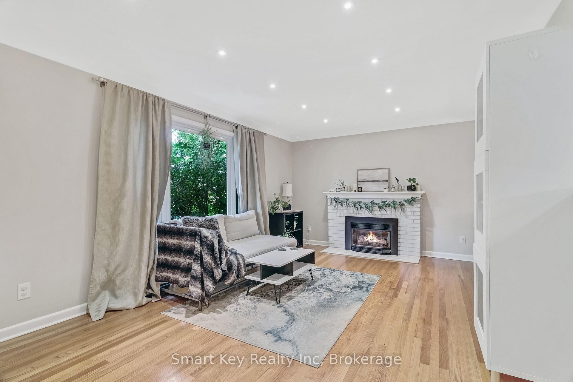 Photo 9 of 1165 Cline Cres, Ottawa, Bel Air Heights — HOMEH