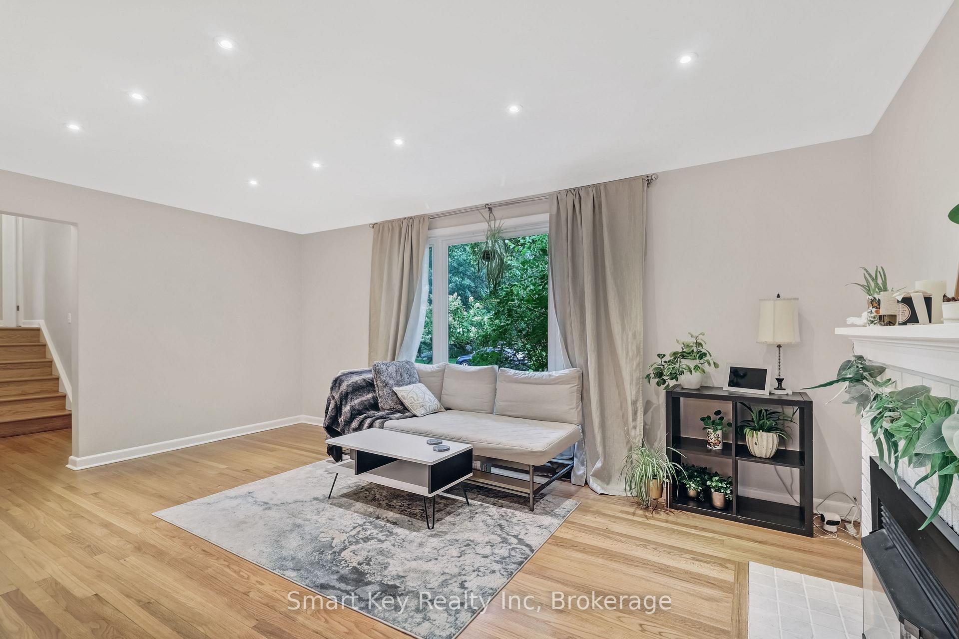 Photo 11 of 1165 Cline Cres, Ottawa, Bel Air Heights — HOMEH