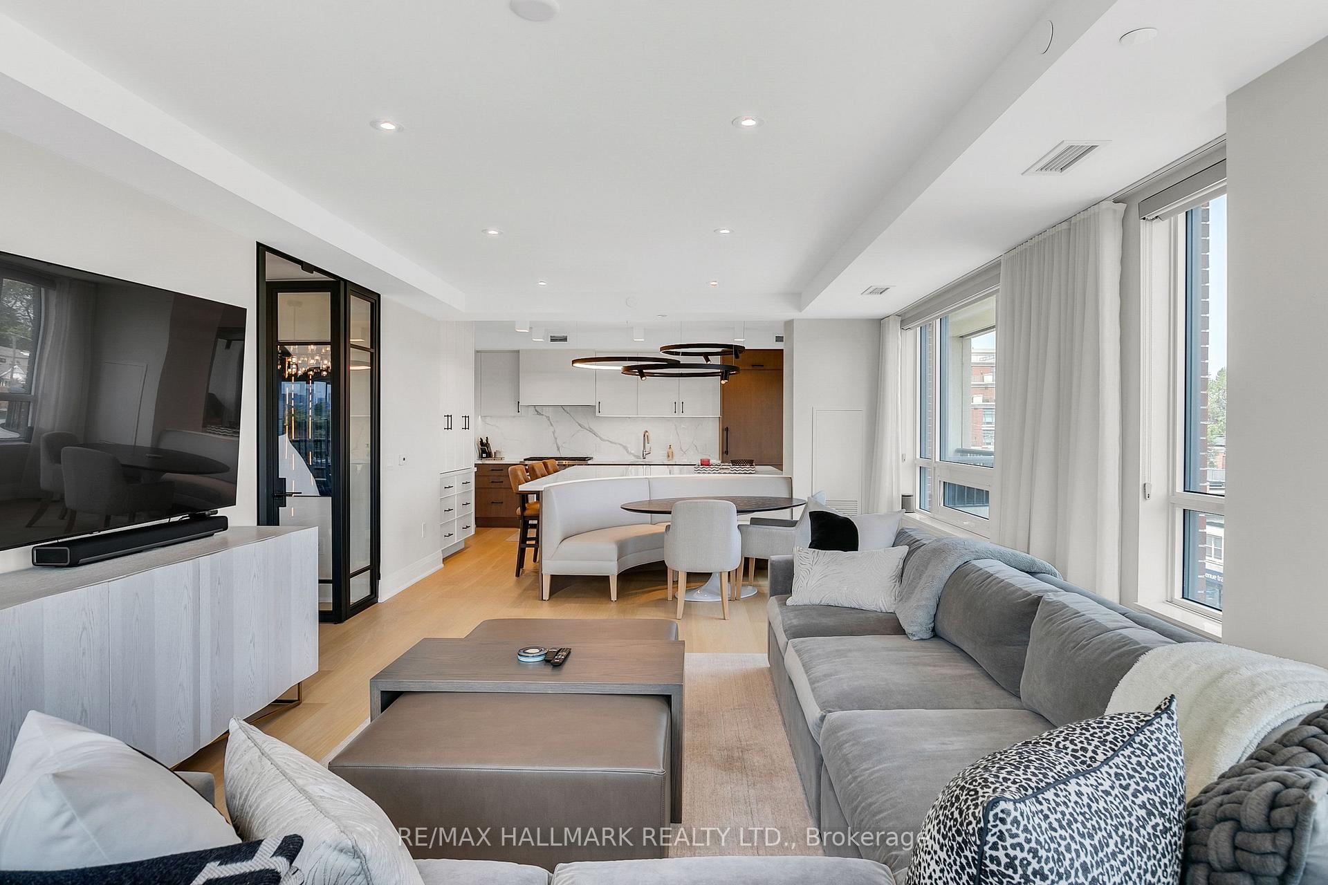 Photo 10 of Unit 406, 1700 Avenue Road, Toronto, Bedford Park-Nortown — HOMEH