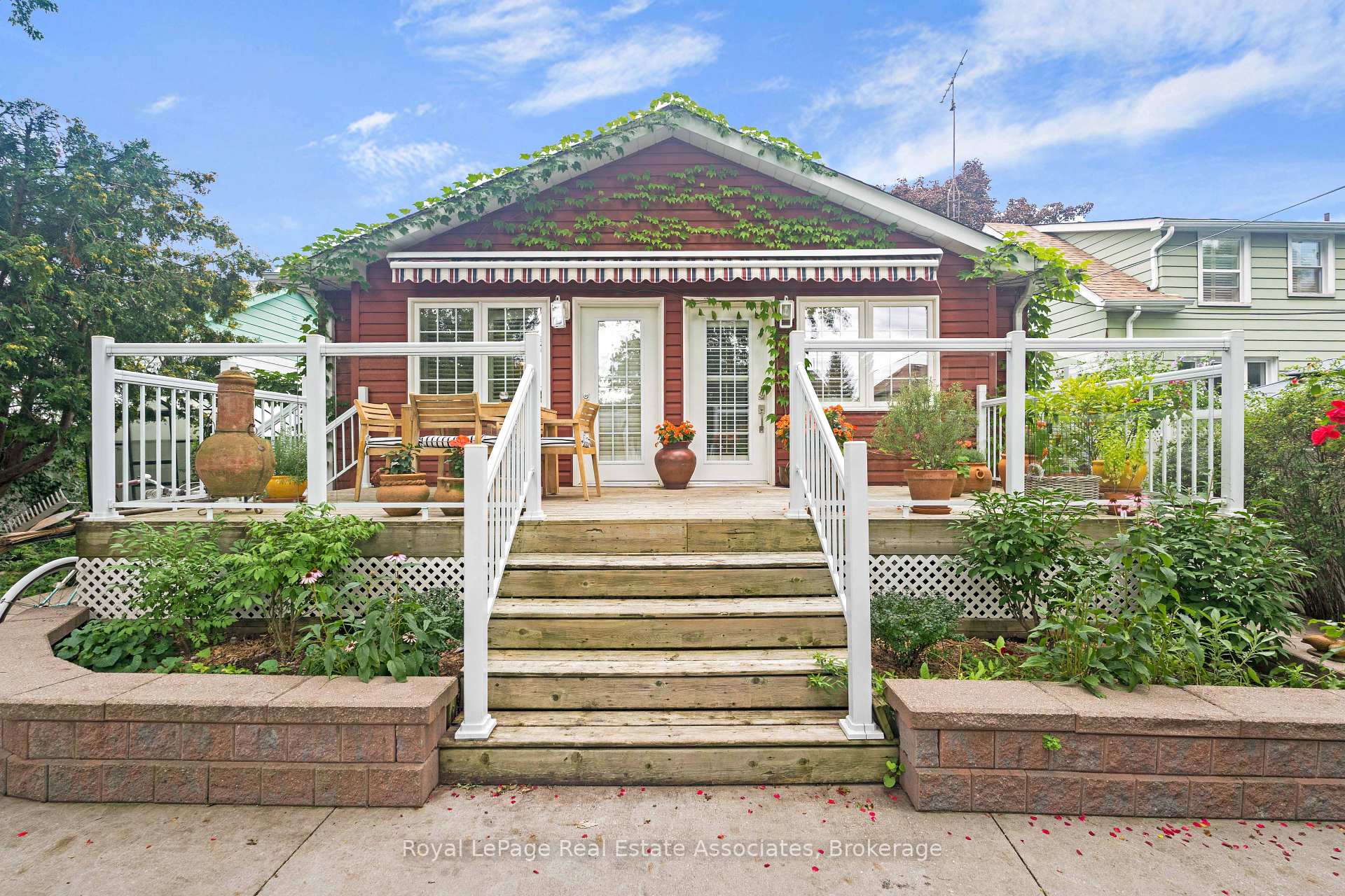Photo 2 of 101 Denison Avenue, Brampton, Brampton West — HOMEH