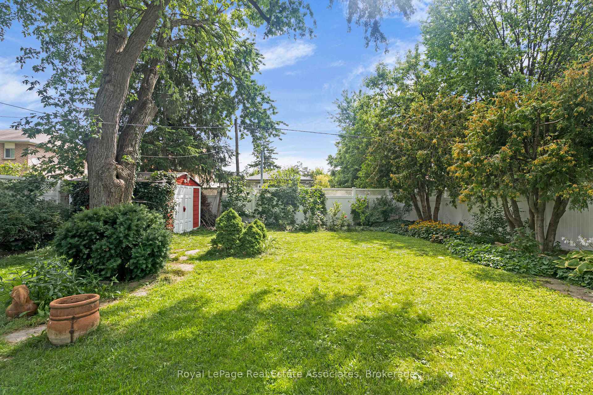 Photo 36 of 101 Denison Avenue, Brampton, Brampton West — HOMEH