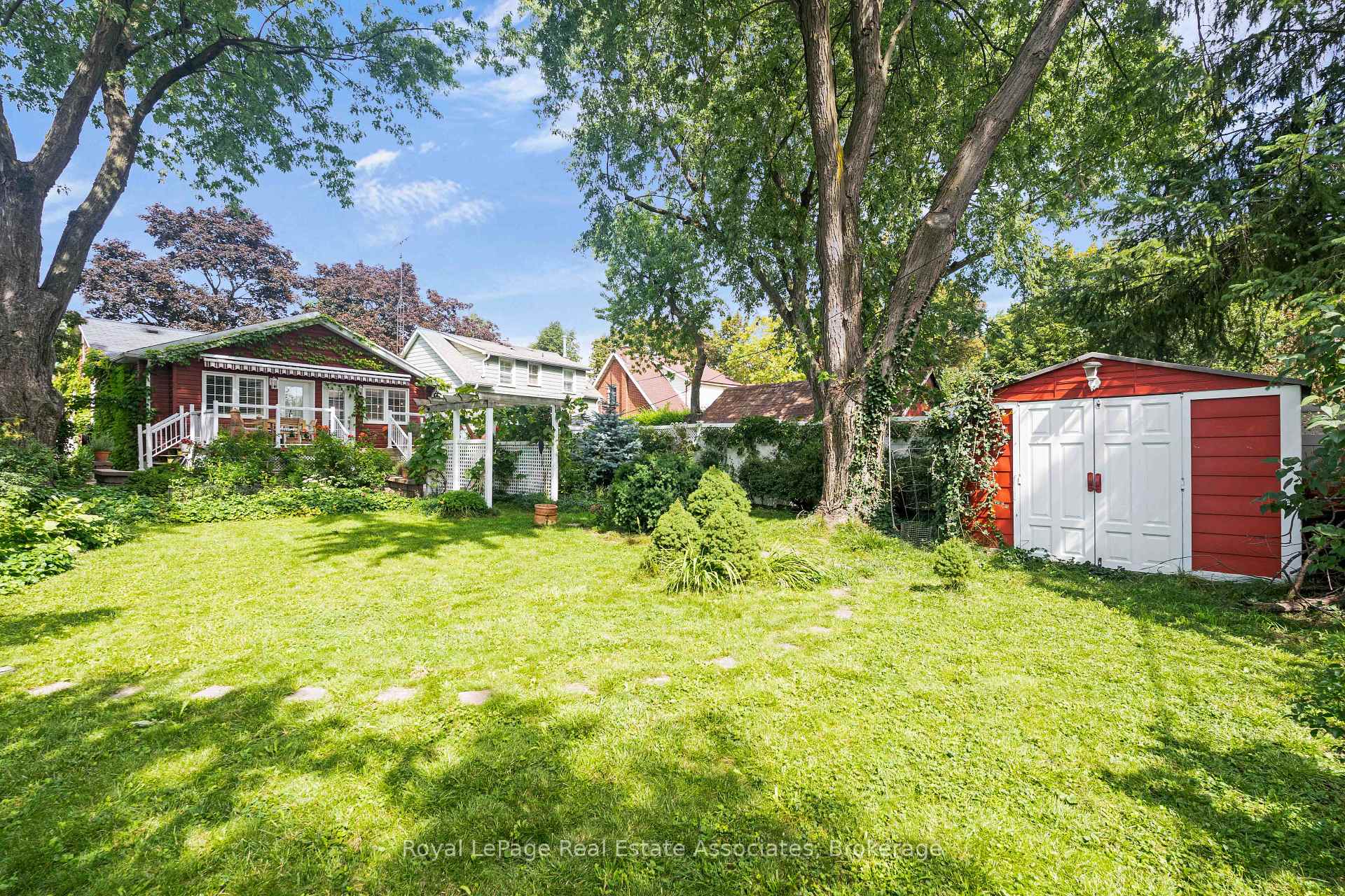 Photo 37 of 101 Denison Avenue, Brampton, Brampton West — HOMEH