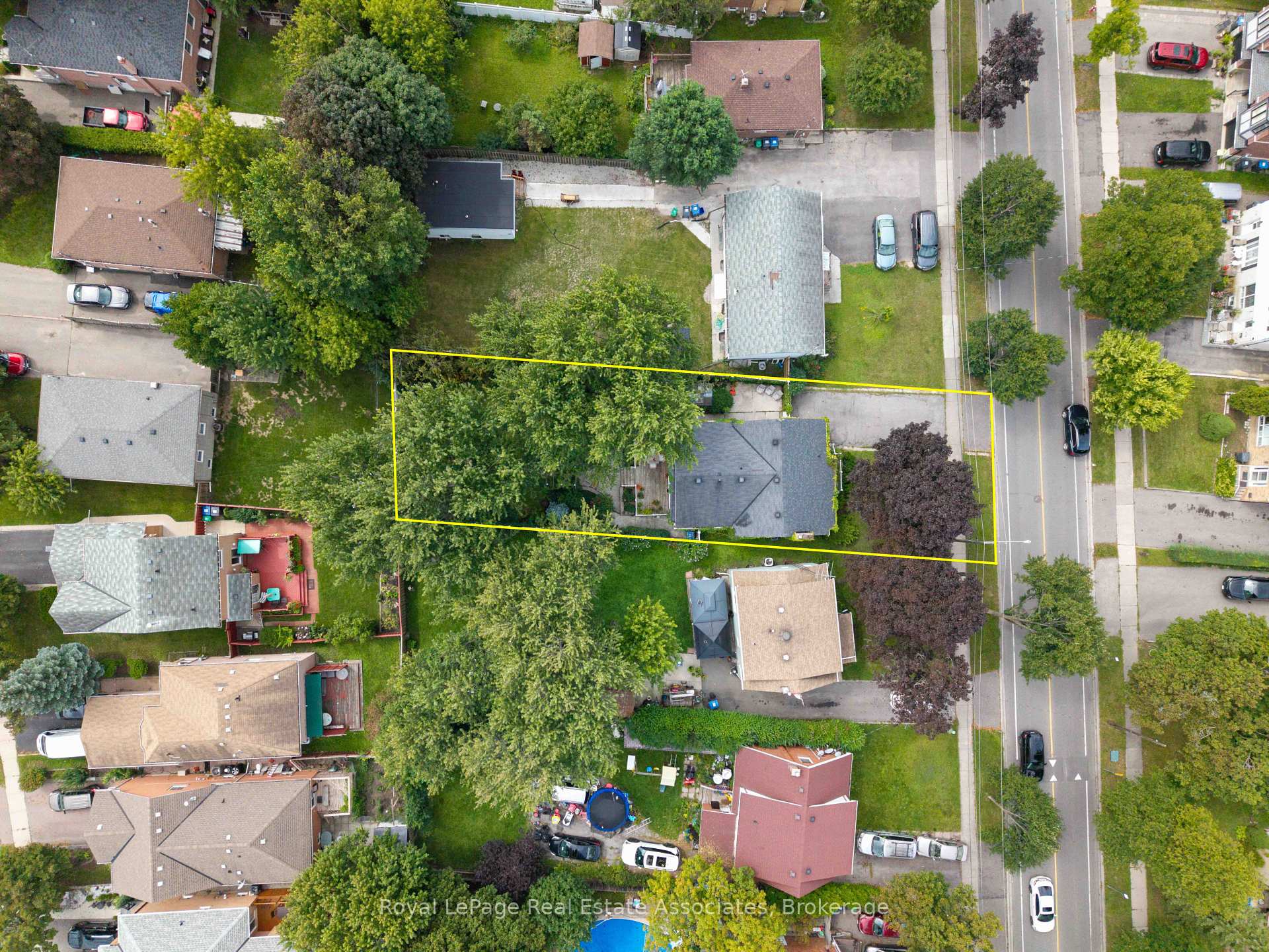 Photo 39 of 101 Denison Avenue, Brampton, Brampton West — HOMEH