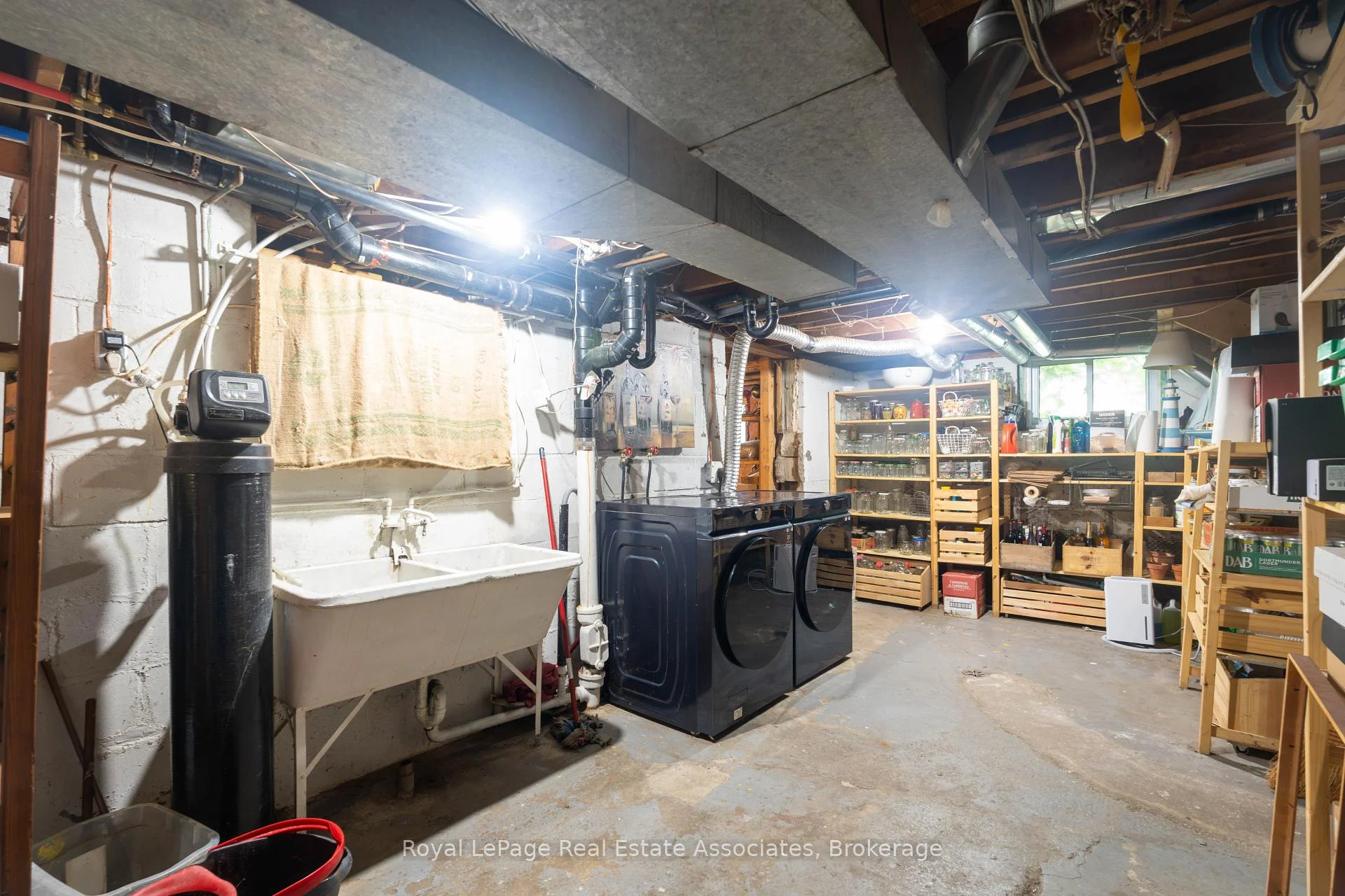 Photo 25 of 101 Denison Avenue, Brampton, Brampton West — HOMEH