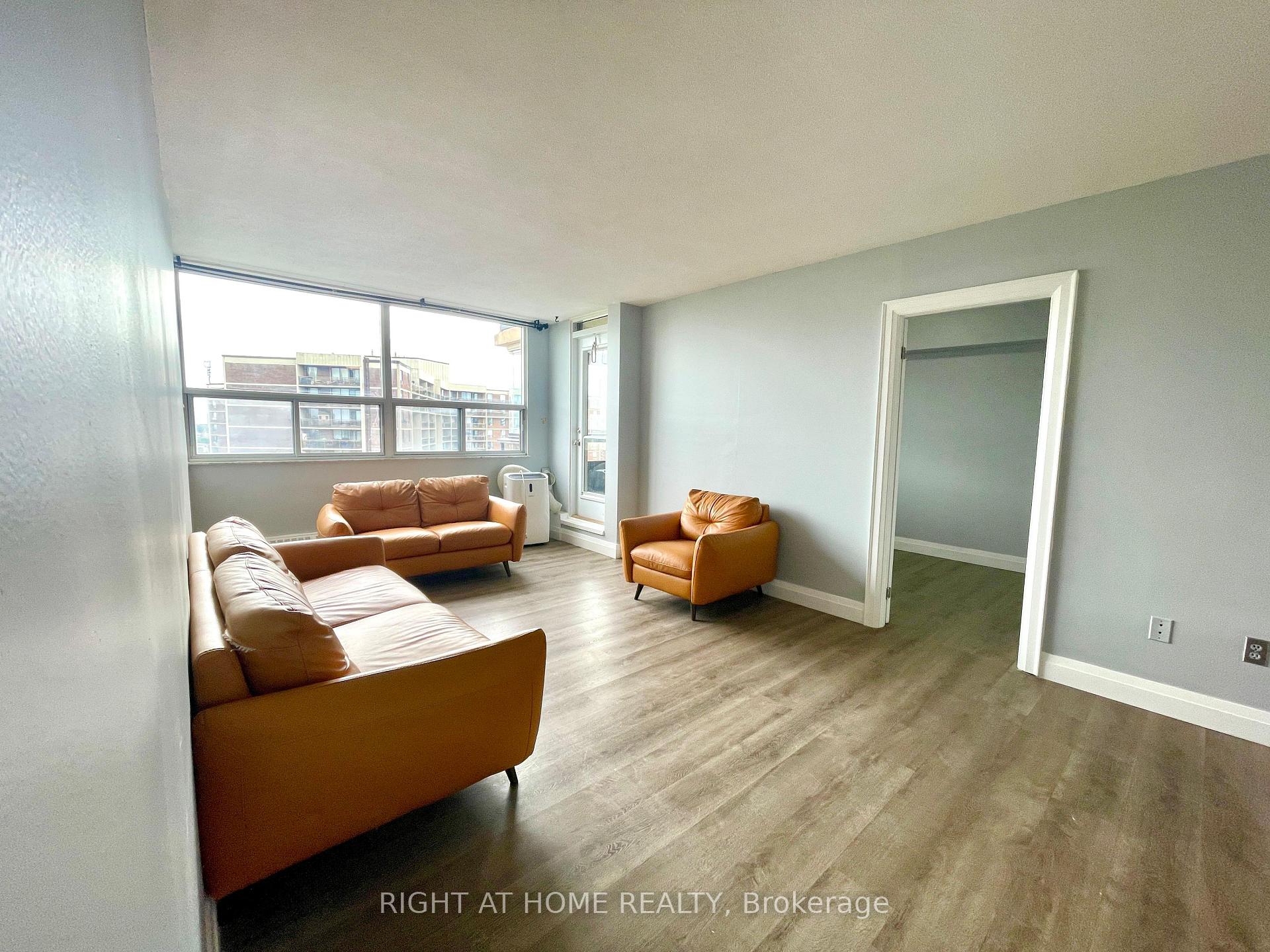 Photo 6 of Unit 1418, 551 The West Mall, Etobicoke, Etobicoke West Mall — HOMEH