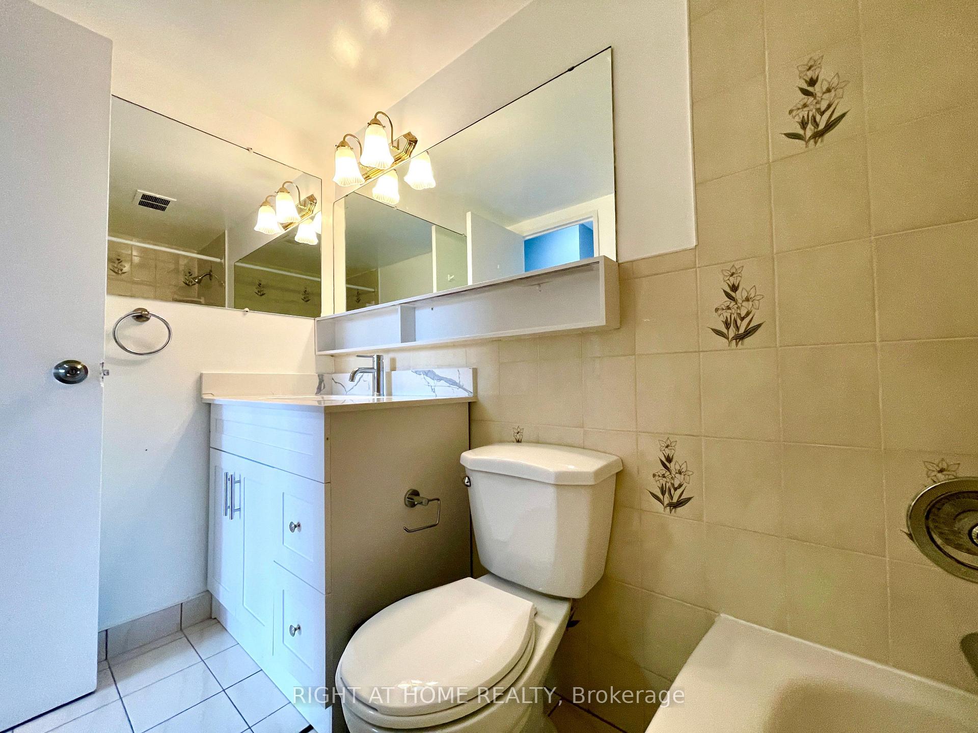 Photo 16 of Unit 1418, 551 The West Mall, Etobicoke, Etobicoke West Mall — HOMEH