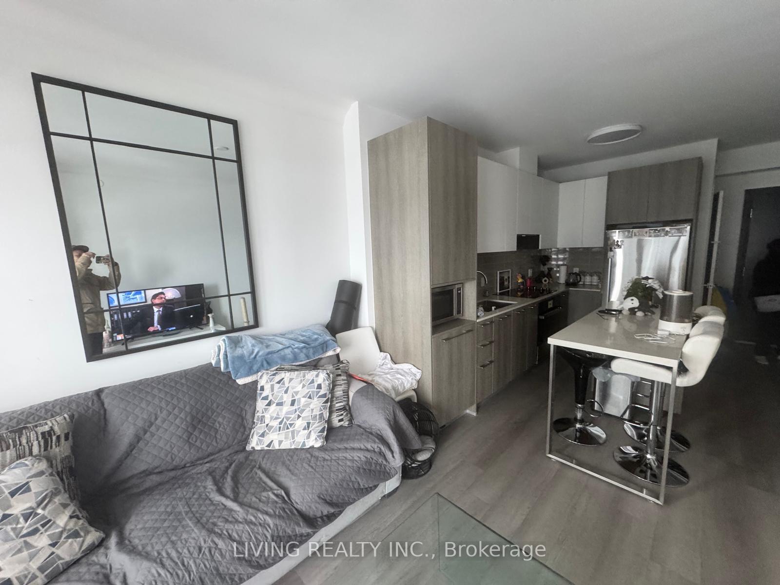 Photo 8 of Unit 2003, 38 Water Walk Drive, Markham, Unionville — HOMEH