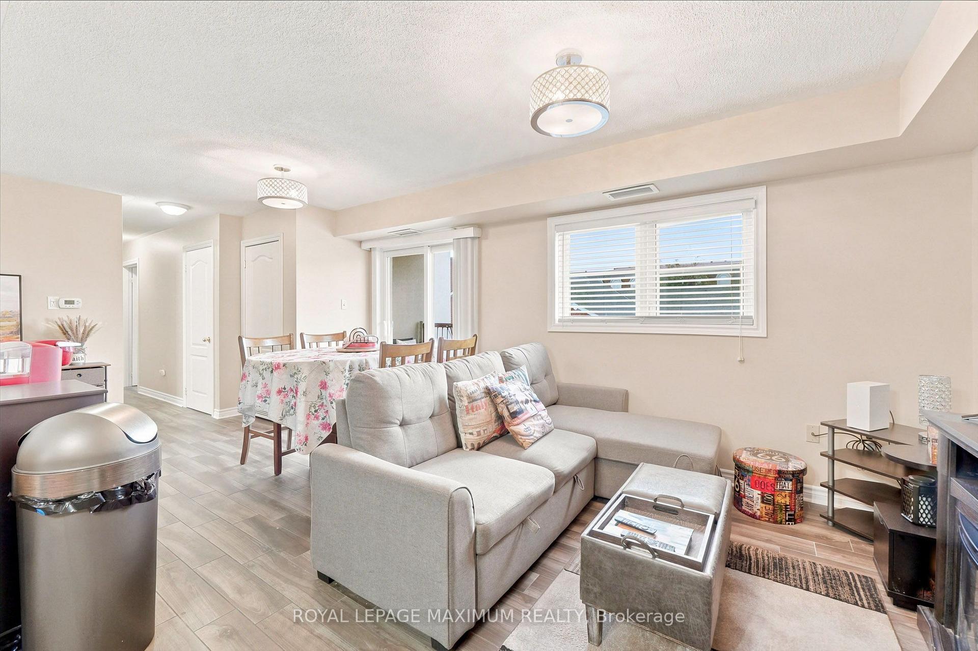 Photo 8 of Unit 204, 9944 Keele Street, Vaughan, Maple — HOMEH
