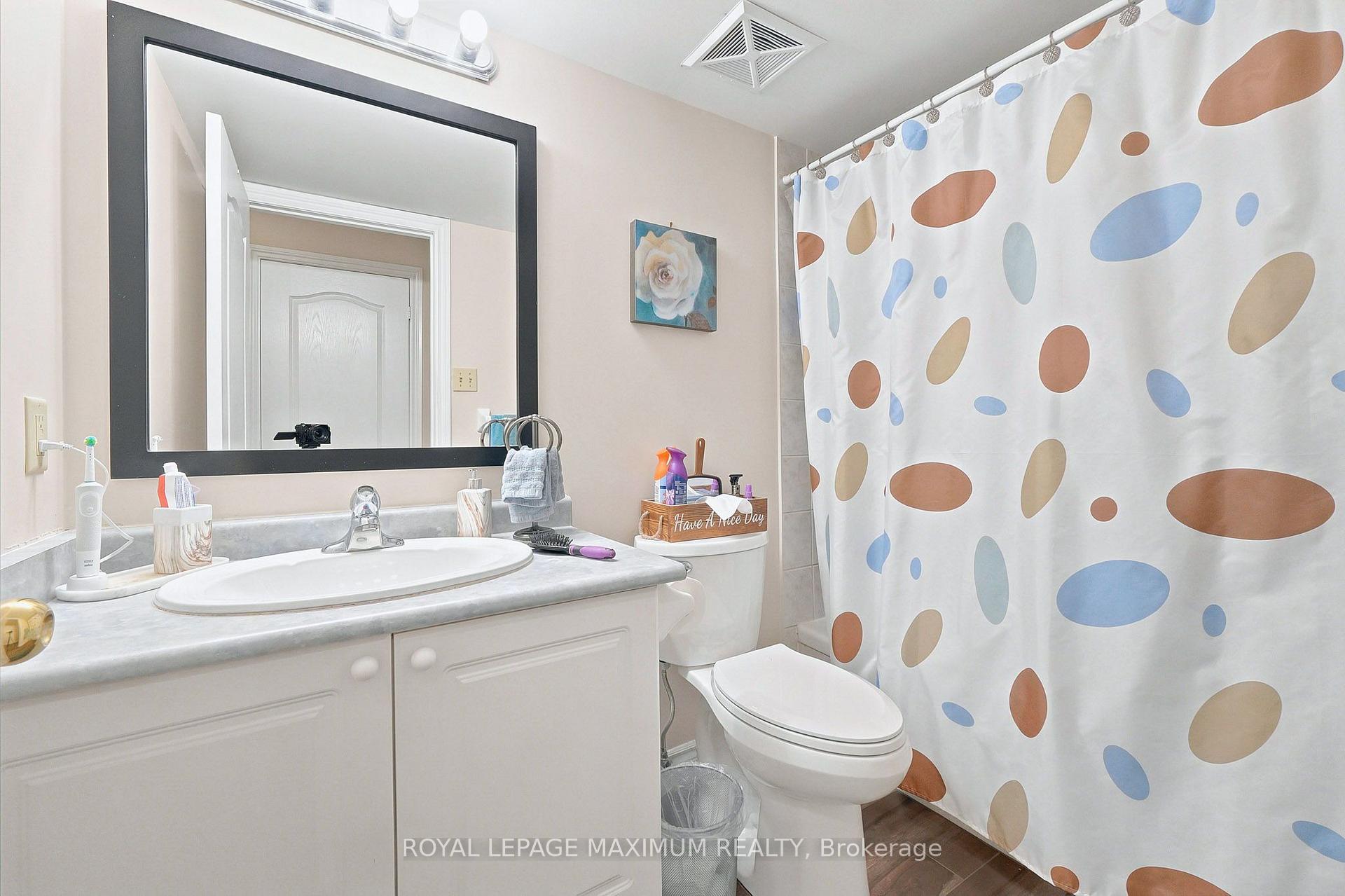 Photo 12 of Unit 204, 9944 Keele Street, Vaughan, Maple — HOMEH
