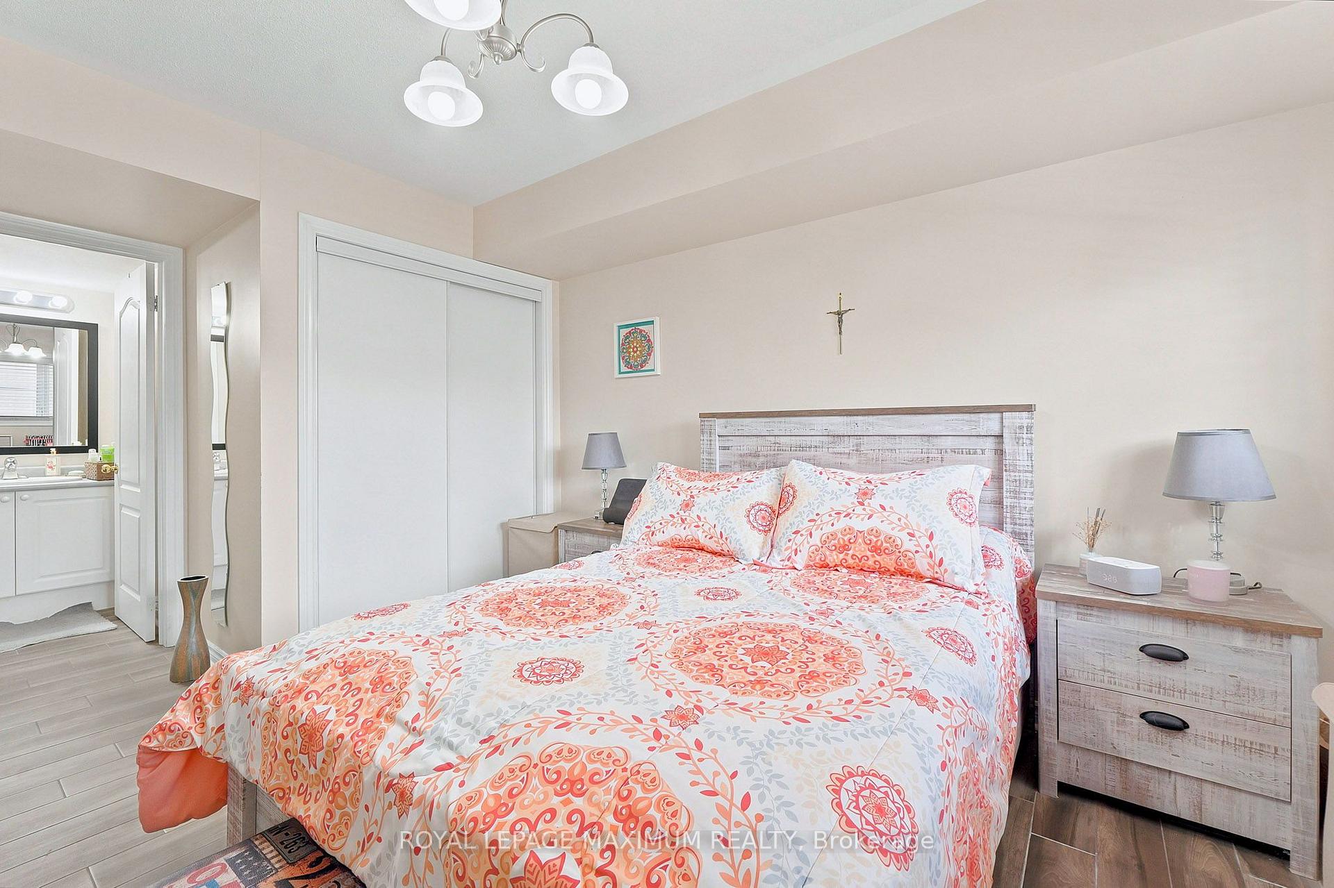 Photo 17 of Unit 204, 9944 Keele Street, Vaughan, Maple — HOMEH