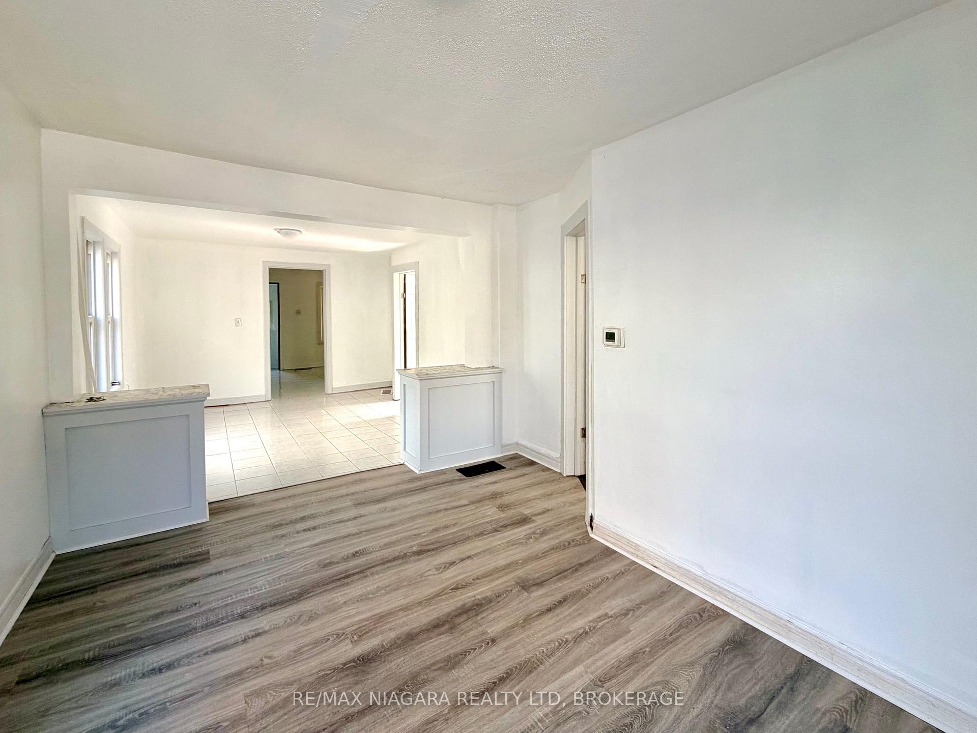 Photo 4 of 21 Fifth Street, Welland, Lincoln/Crowland — HOMEH