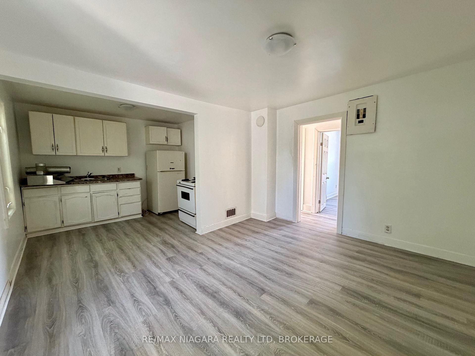 Photo 14 of 21 Fifth Street, Welland, Lincoln/Crowland — HOMEH