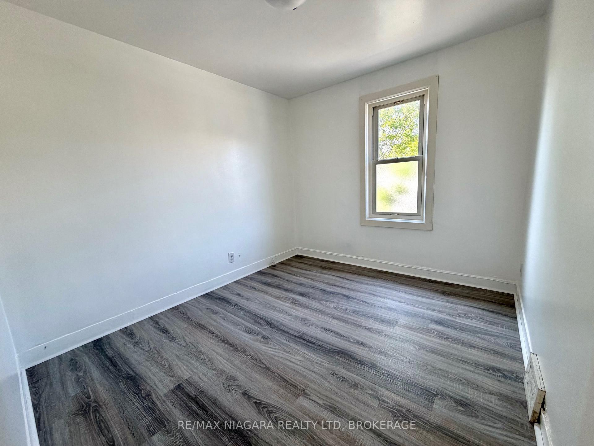 Photo 19 of 21 Fifth Street, Welland, Lincoln/Crowland — HOMEH