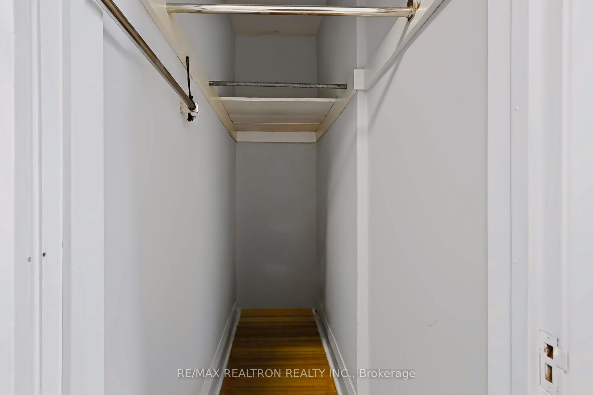 Photo 11 of Unit 3, 3232 Yonge Street, Toronto, Lawrence Park North — HOMEH
