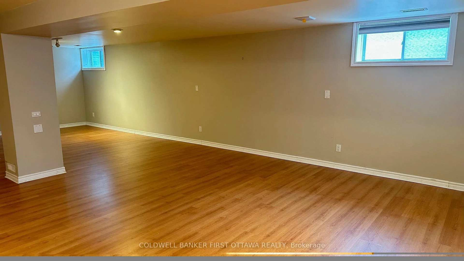 Photo 4 of 13 Fieldcrest Avenue, Ottawa, Barrhaven - Longfields — HOMEH