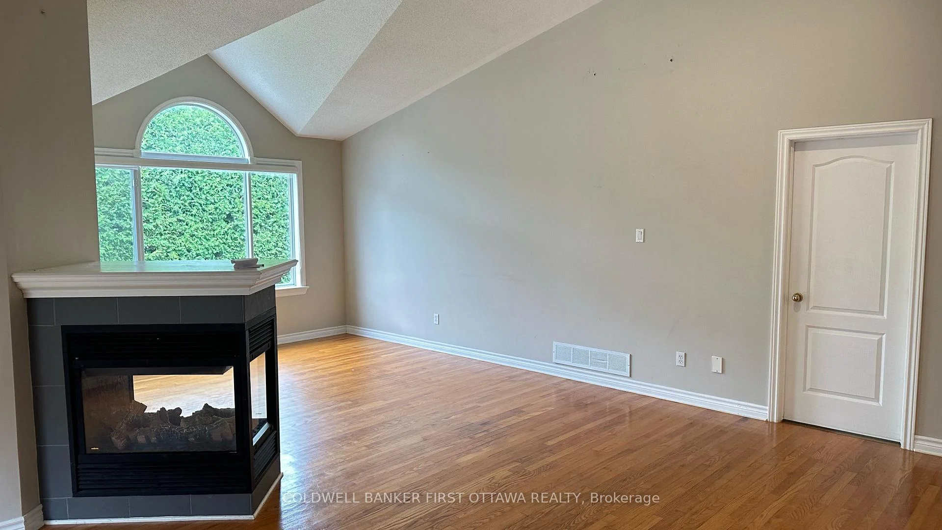 Photo 6 of 13 Fieldcrest Avenue, Ottawa, Barrhaven - Longfields — HOMEH