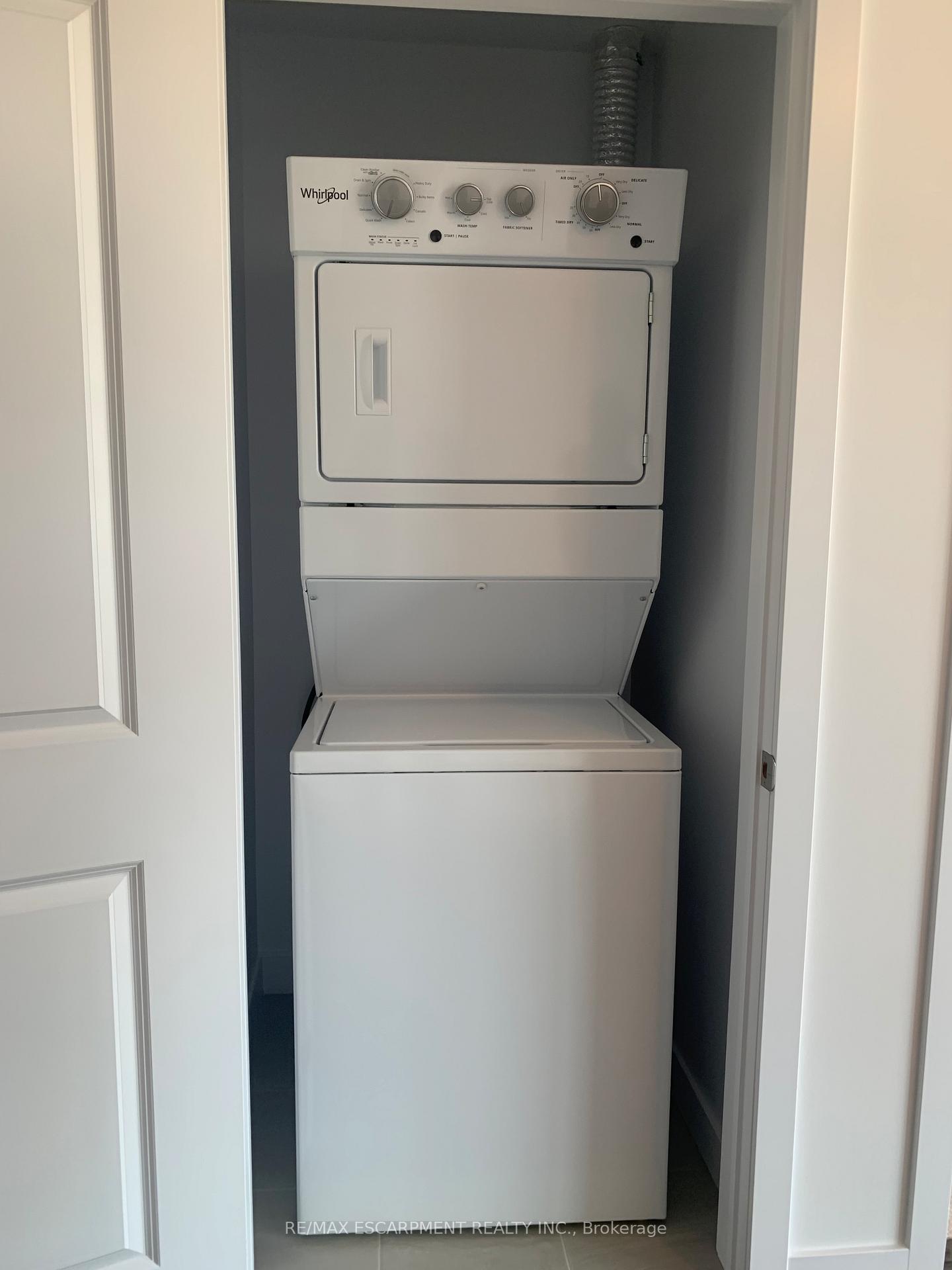 Photo 9 of Unit 703, 450 Dundas Street E, Hamilton, Waterdown — HOMEH