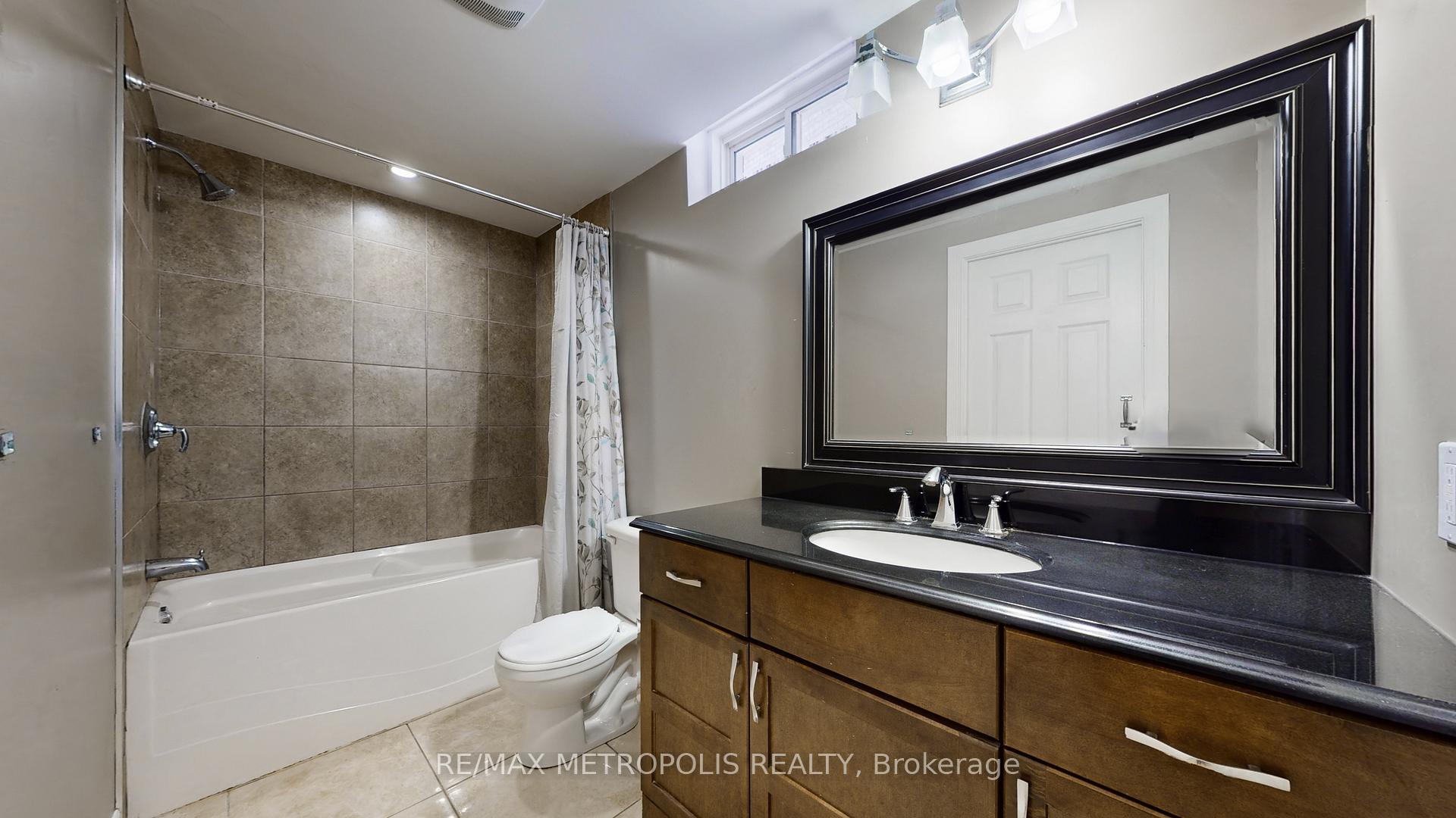 Photo 38 of 183 Valmont Court, Hamilton, Ancaster — HOMEH