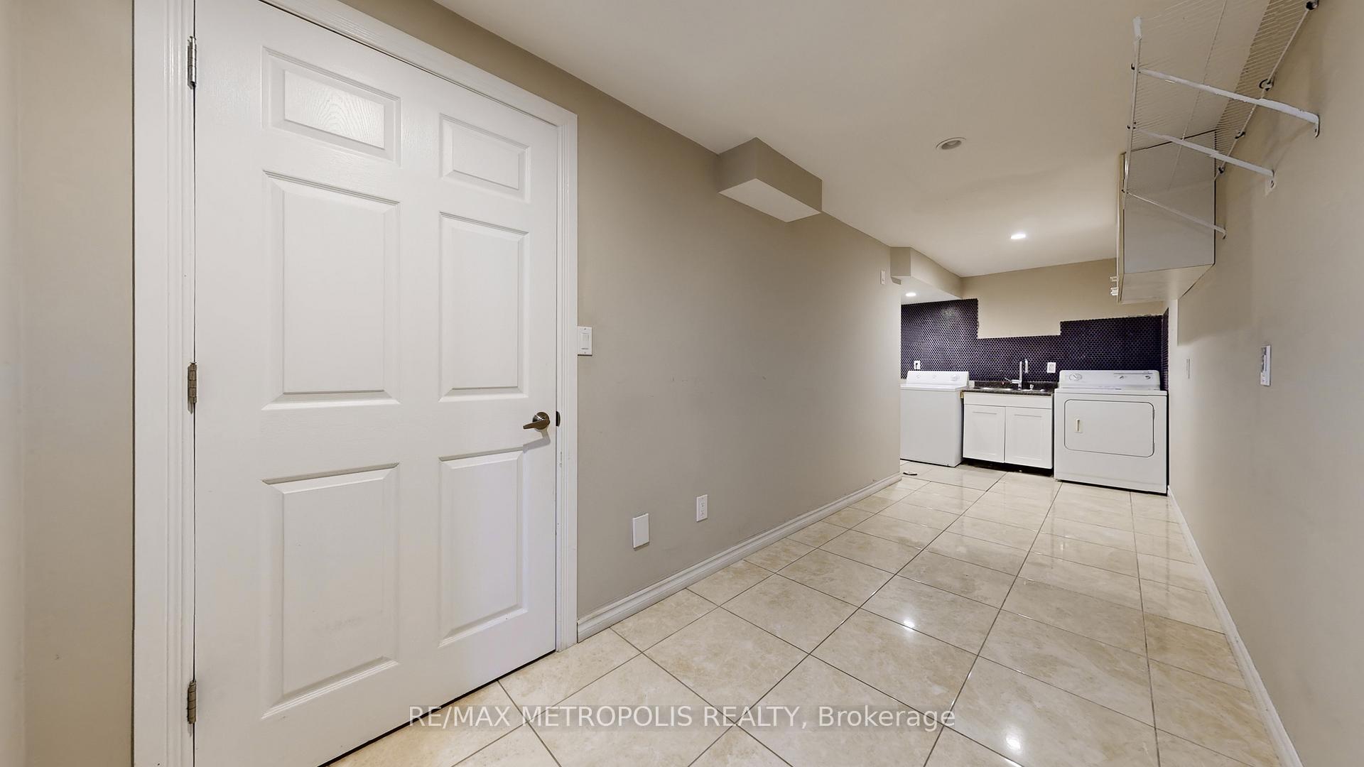 Photo 39 of 183 Valmont Court, Hamilton, Ancaster — HOMEH