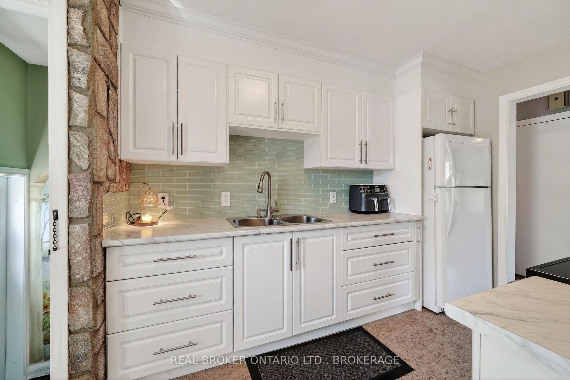 Photo 13 of 506 Rivier Place, Cornwall, Cornwall — HOMEH