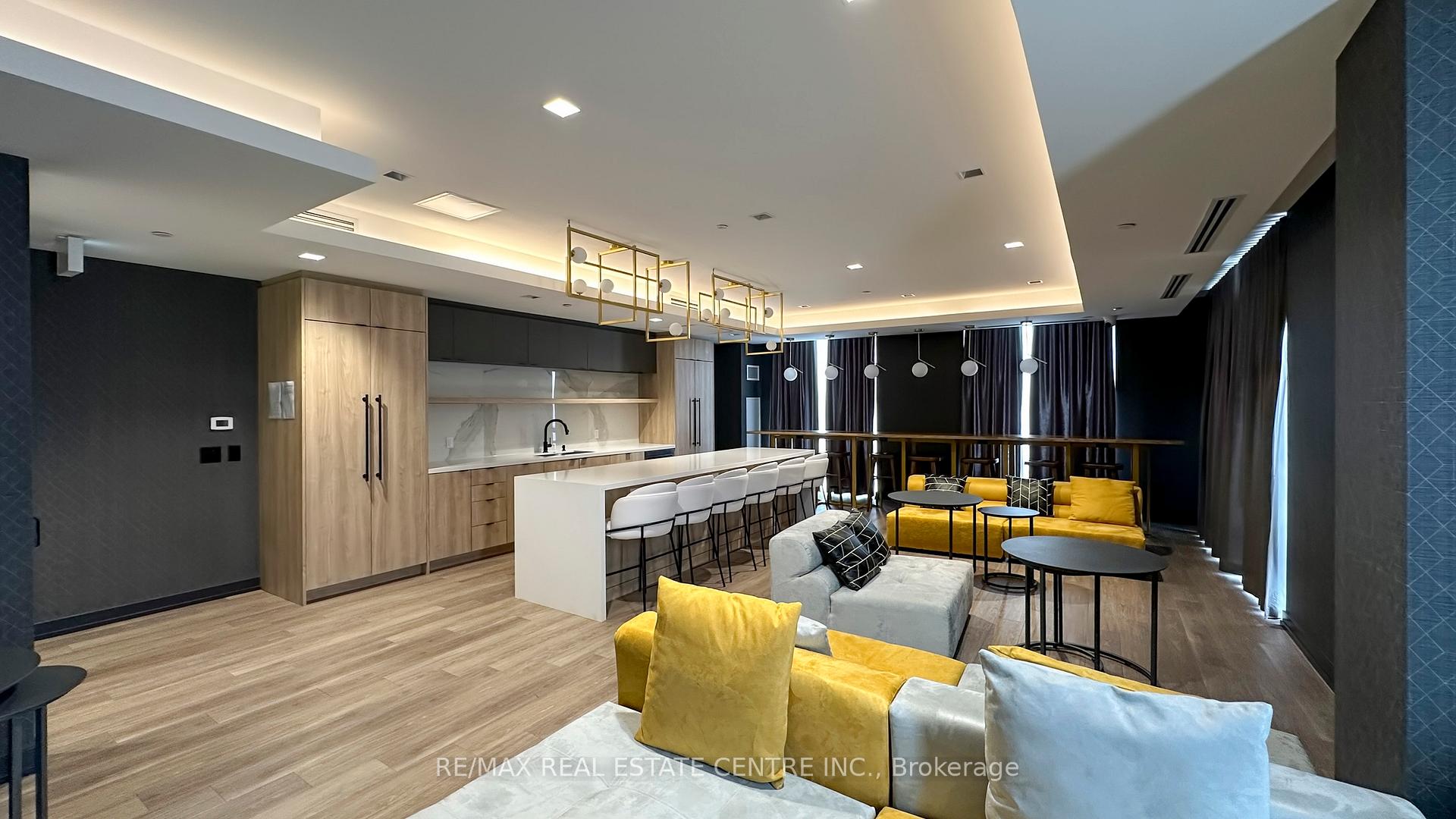 Photo 10 of Unit PH12, 1010 Dundas Street E, Whitby, Pringle Creek — HOMEH