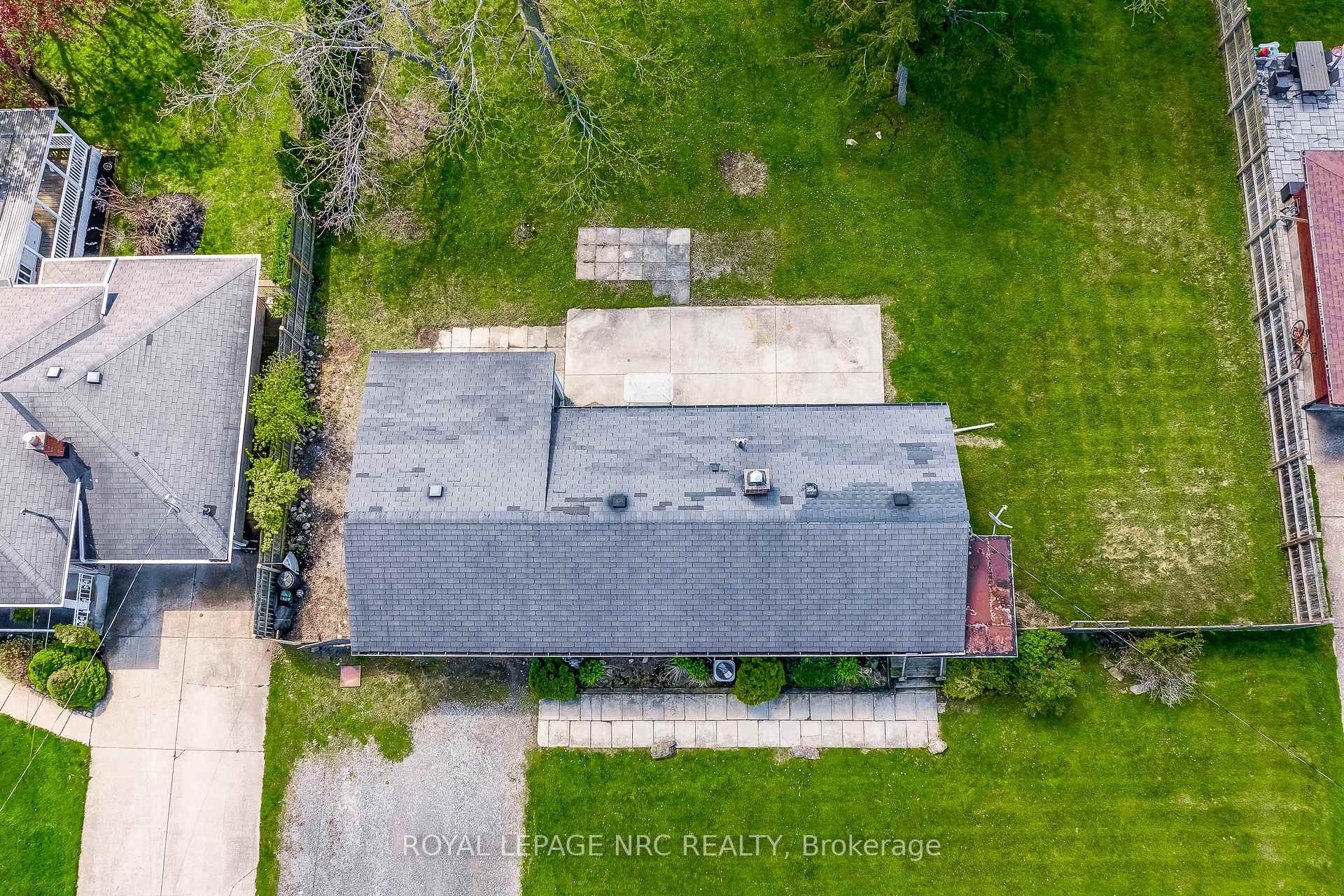 Photo 3 of 60 Valley Road, St. Catharines, Rykert/Vansickle — HOMEH