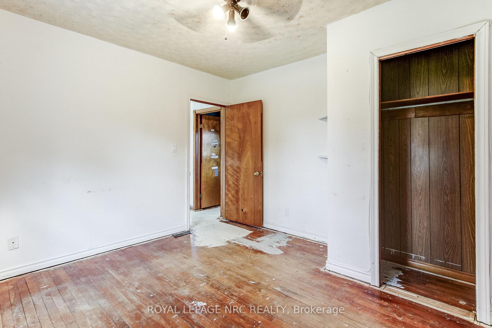 Photo 19 of 60 Valley Road, St. Catharines, Rykert/Vansickle — HOMEH