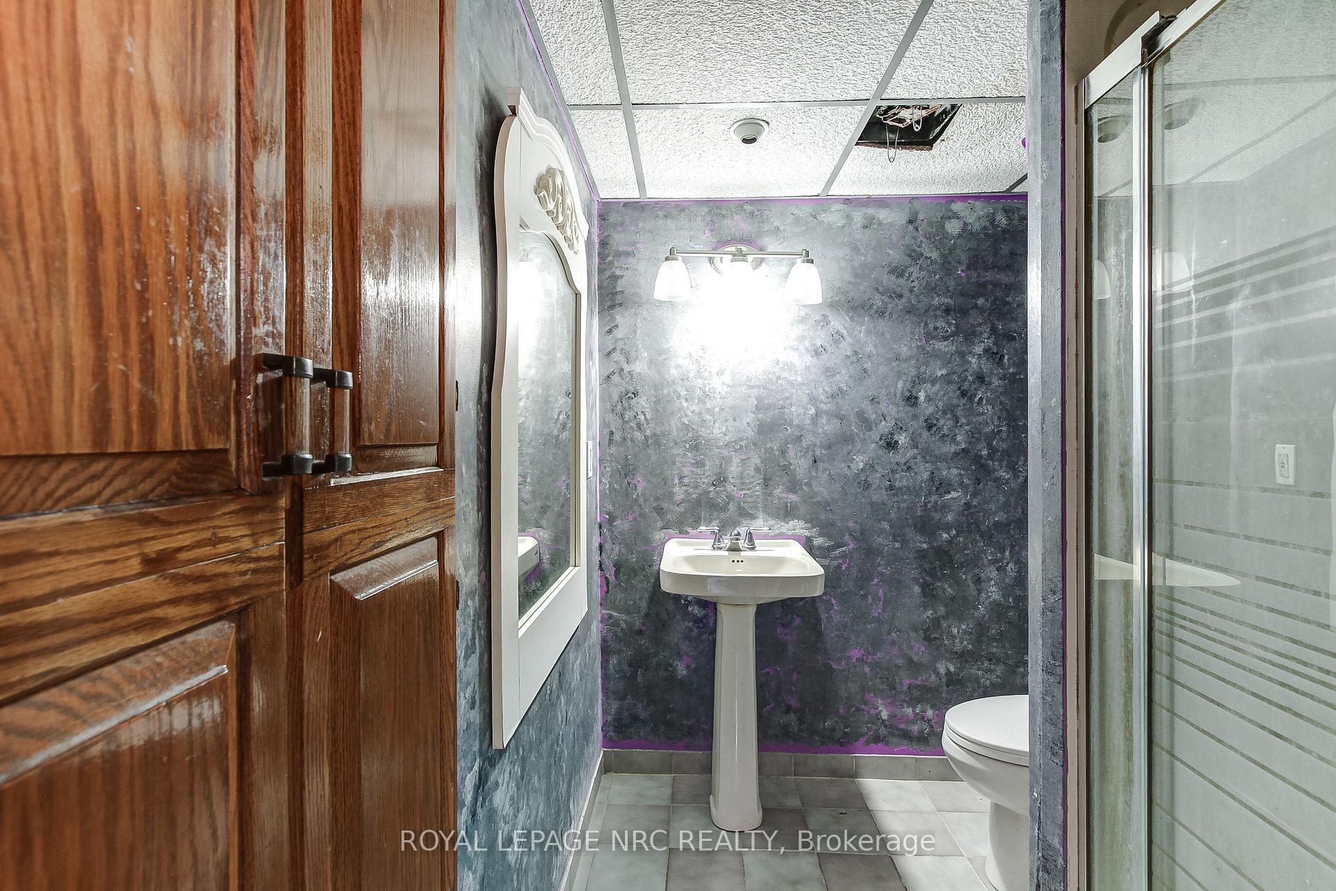 Photo 23 of 60 Valley Road, St. Catharines, Rykert/Vansickle — HOMEH