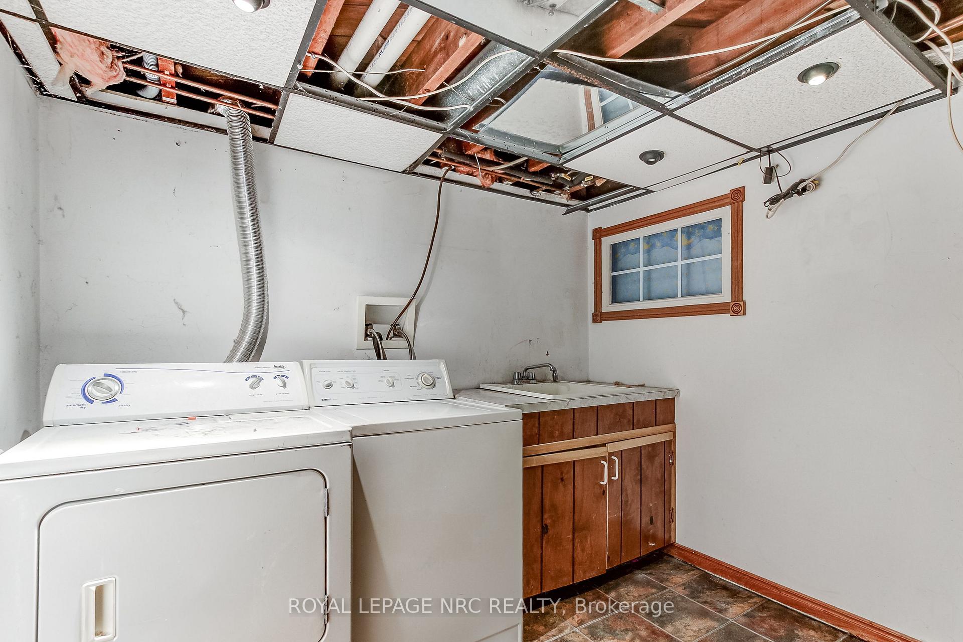 Photo 24 of 60 Valley Road, St. Catharines, Rykert/Vansickle — HOMEH
