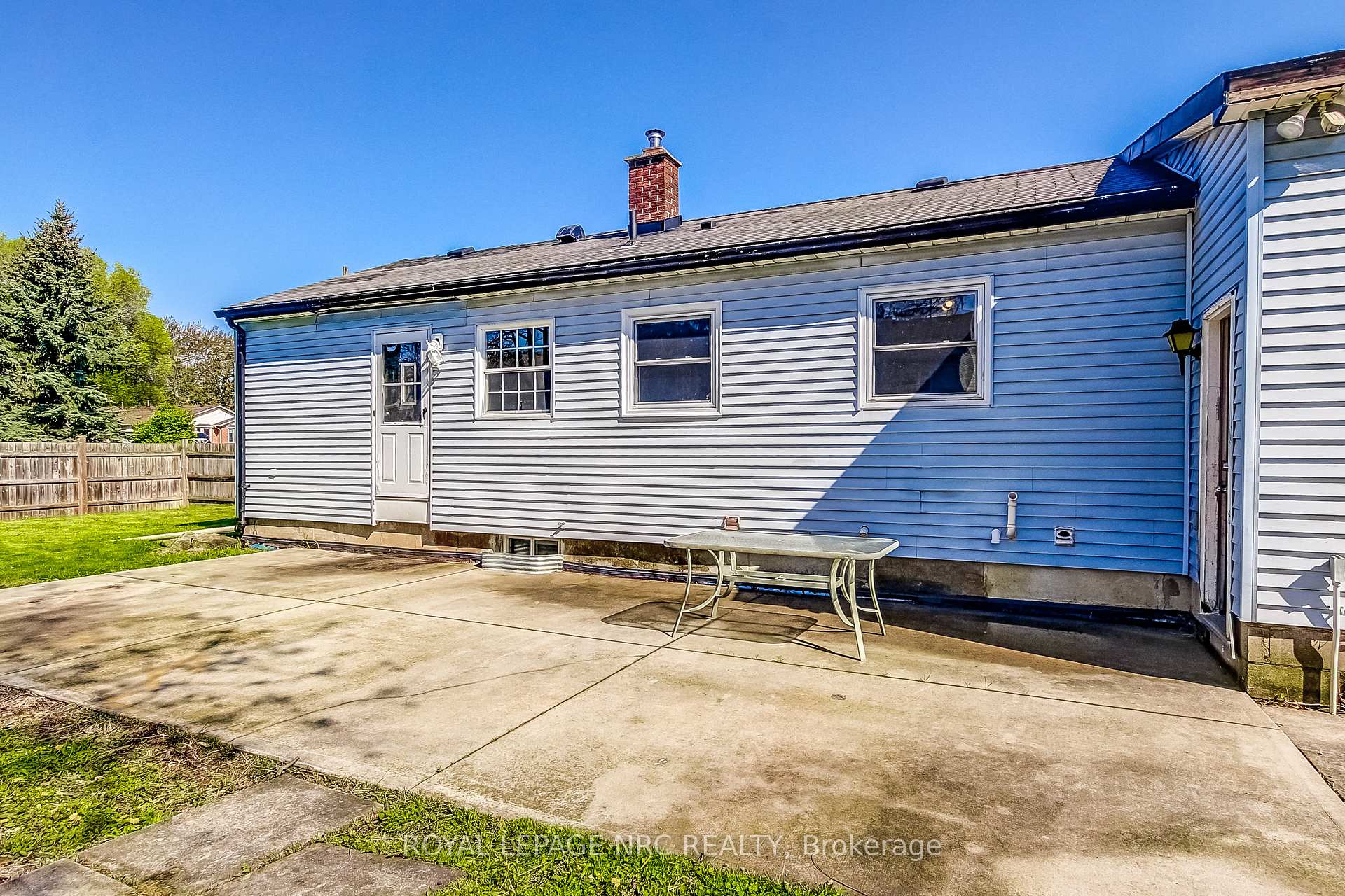 Photo 25 of 60 Valley Road, St. Catharines, Rykert/Vansickle — HOMEH