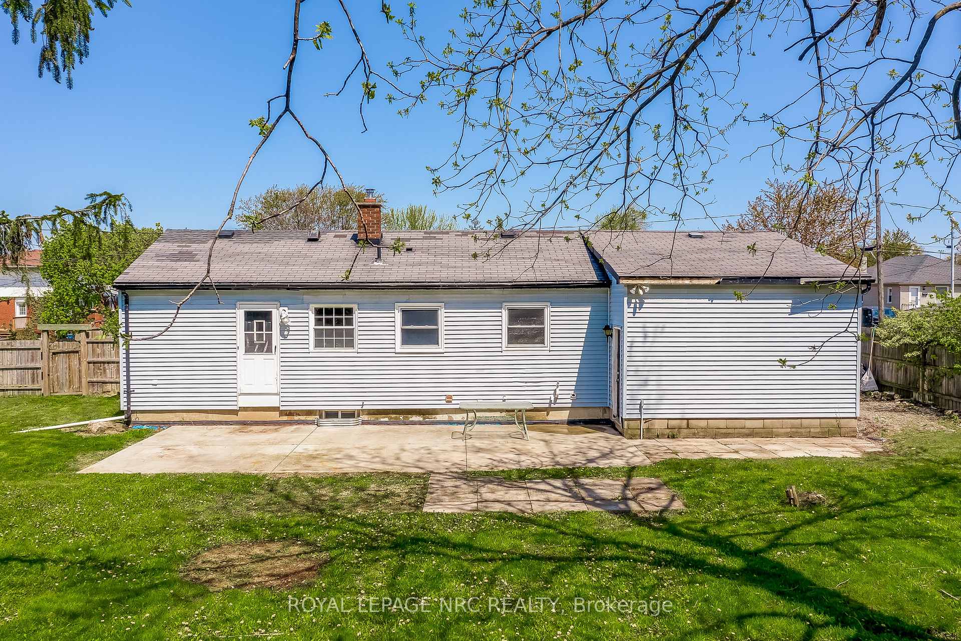 Photo 26 of 60 Valley Road, St. Catharines, Rykert/Vansickle — HOMEH