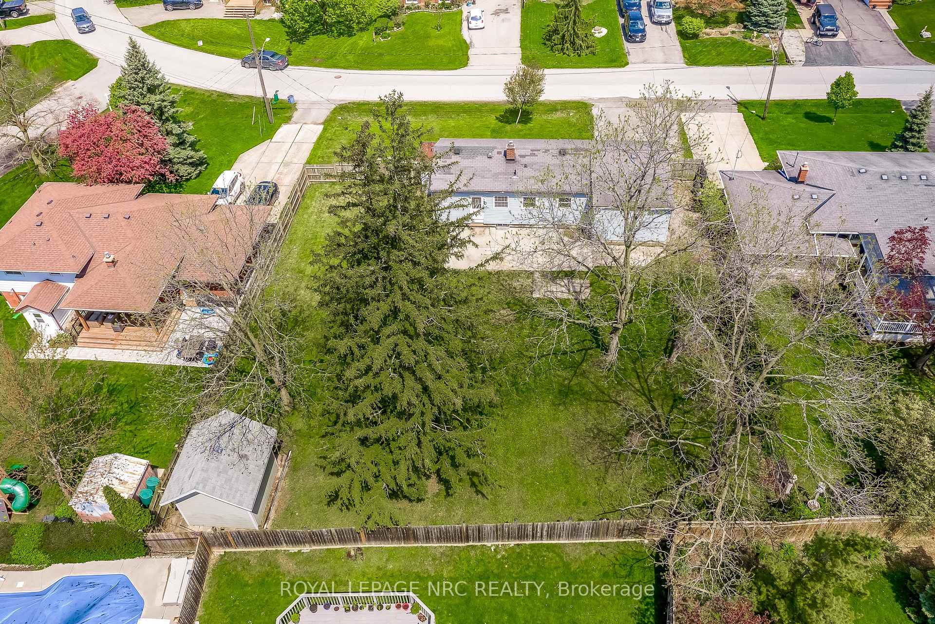 Photo 38 of 60 Valley Road, St. Catharines, Rykert/Vansickle — HOMEH