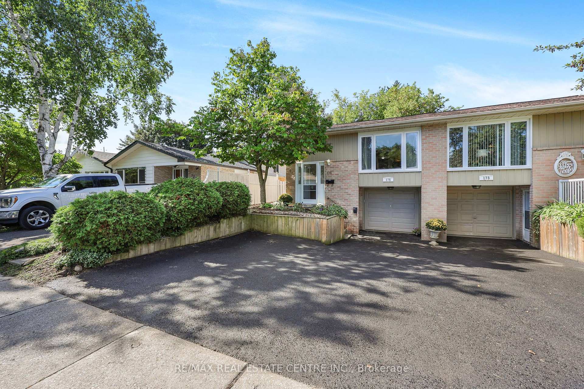 Photo 2 of 175 Burbank Crescent, Orangeville — HOMEH