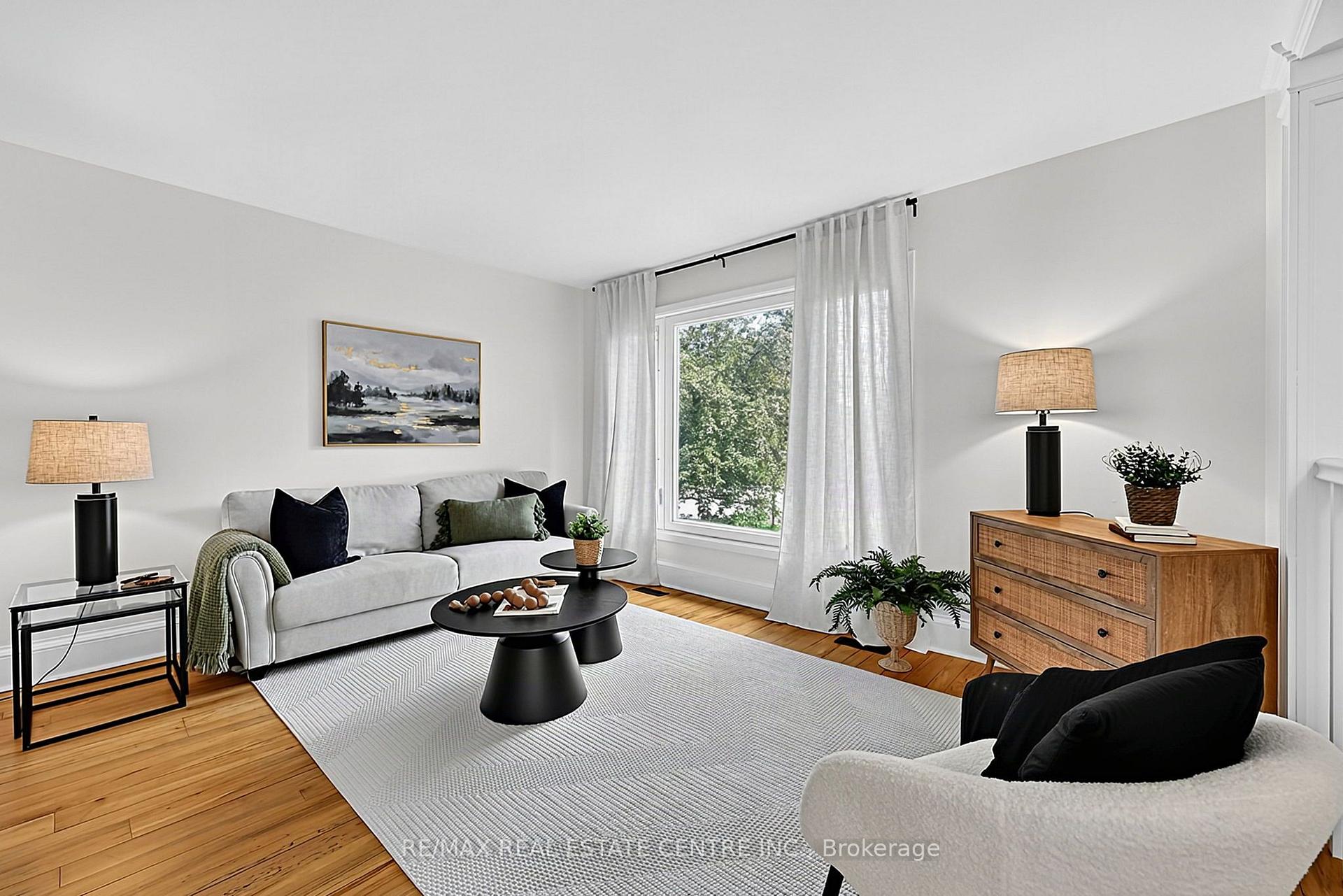 Photo 9 of 175 Burbank Crescent, Orangeville — HOMEH