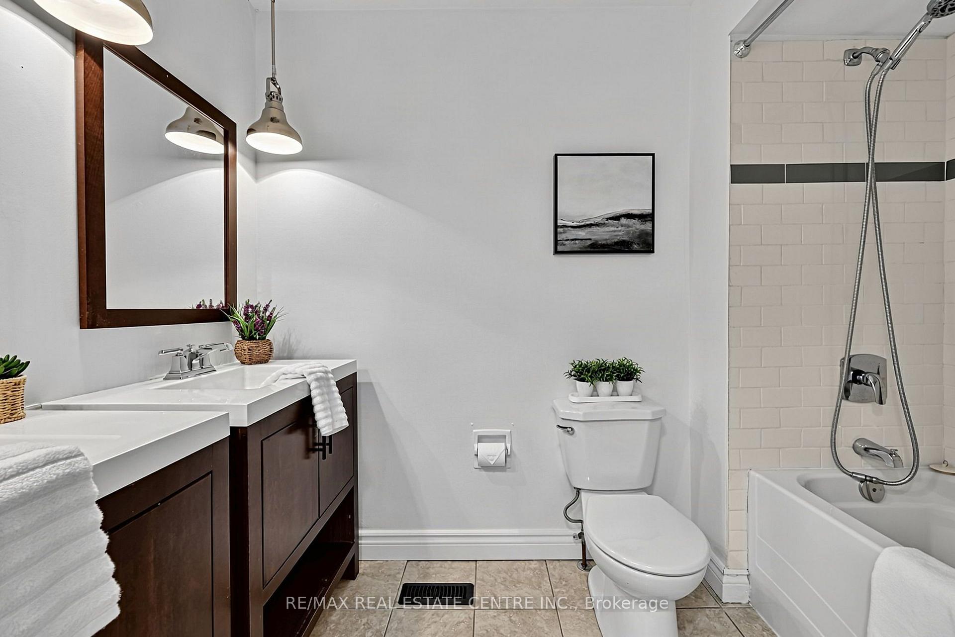 Photo 25 of 175 Burbank Crescent, Orangeville — HOMEH